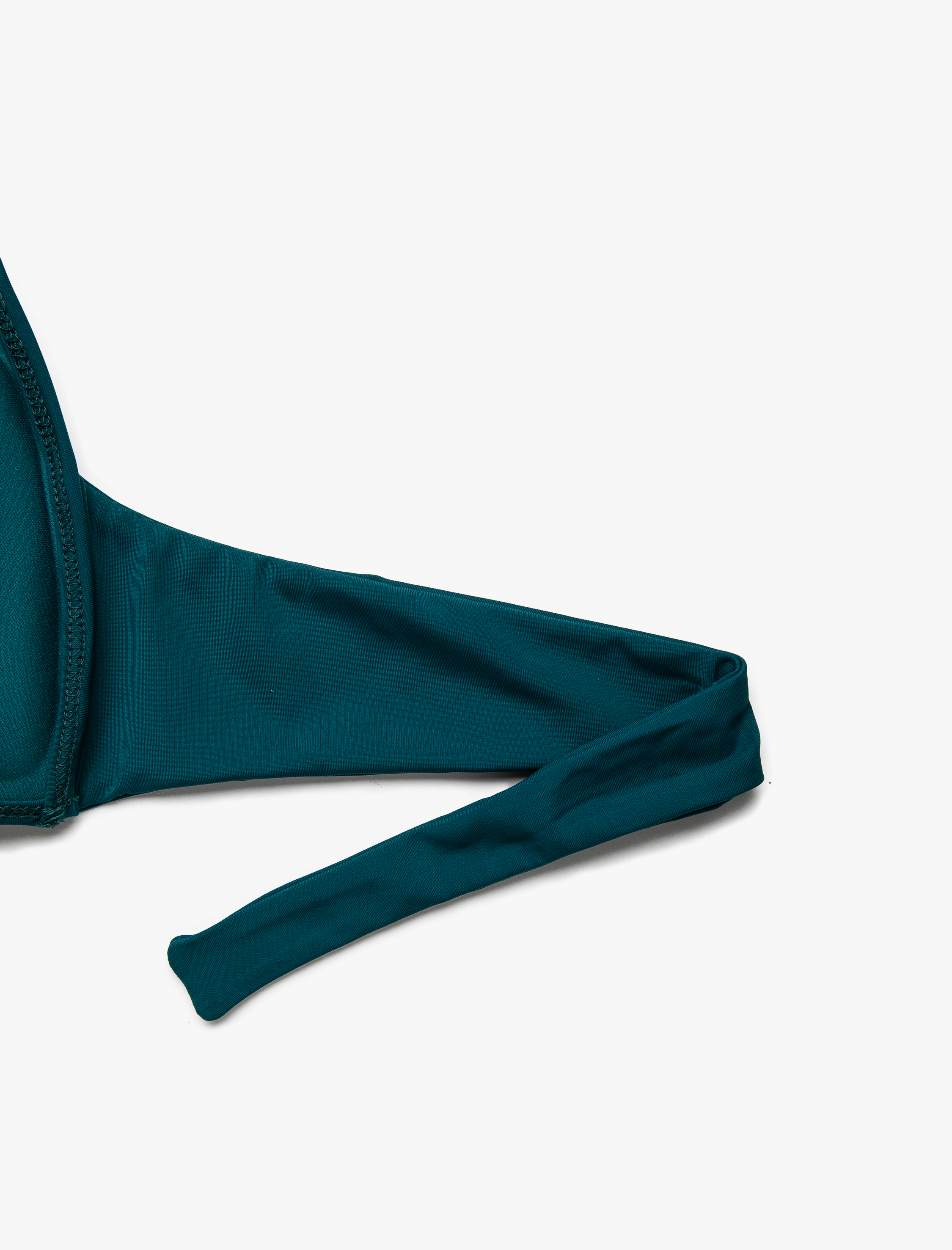   Bikini Üstü