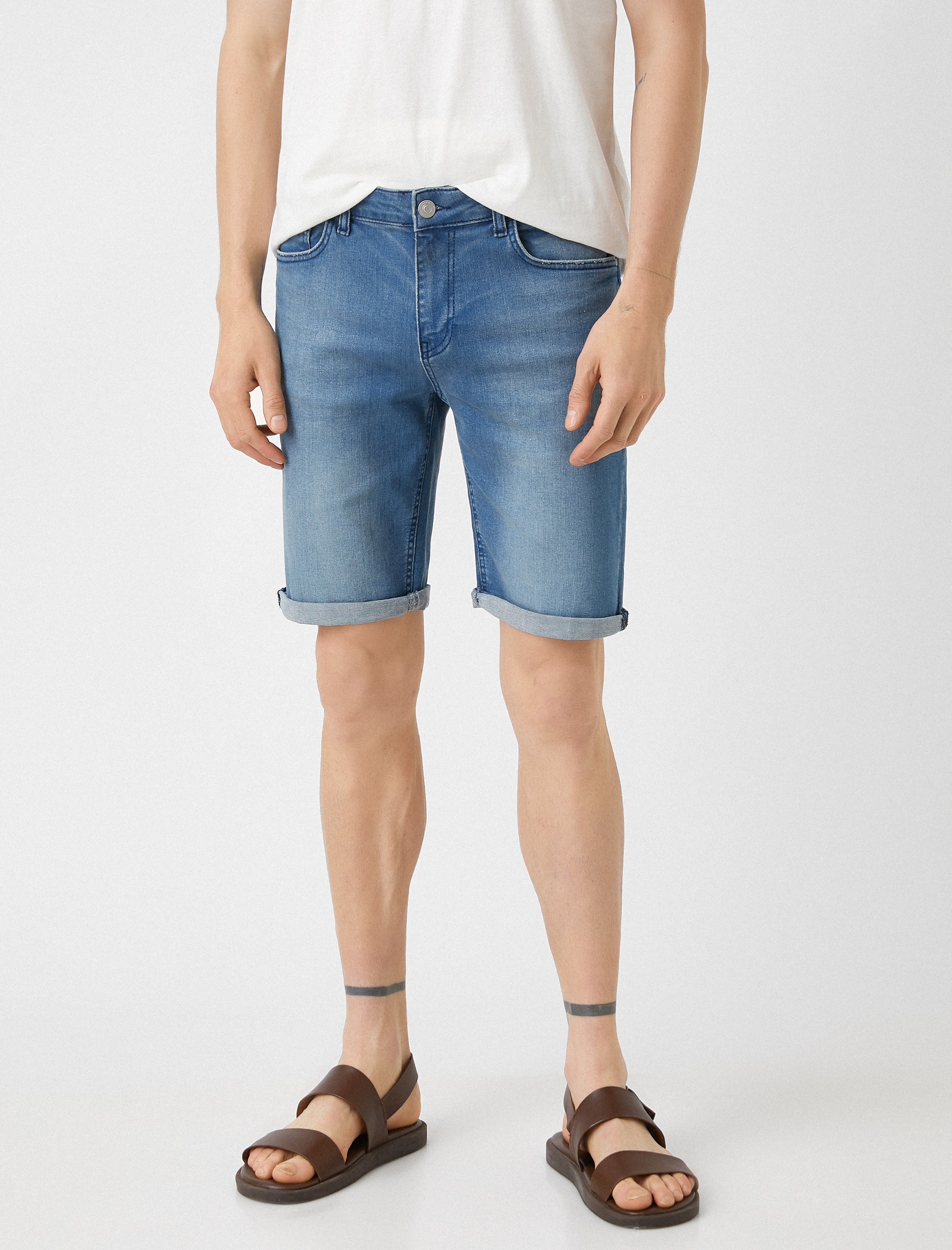   Katlı Paça Kot Şort