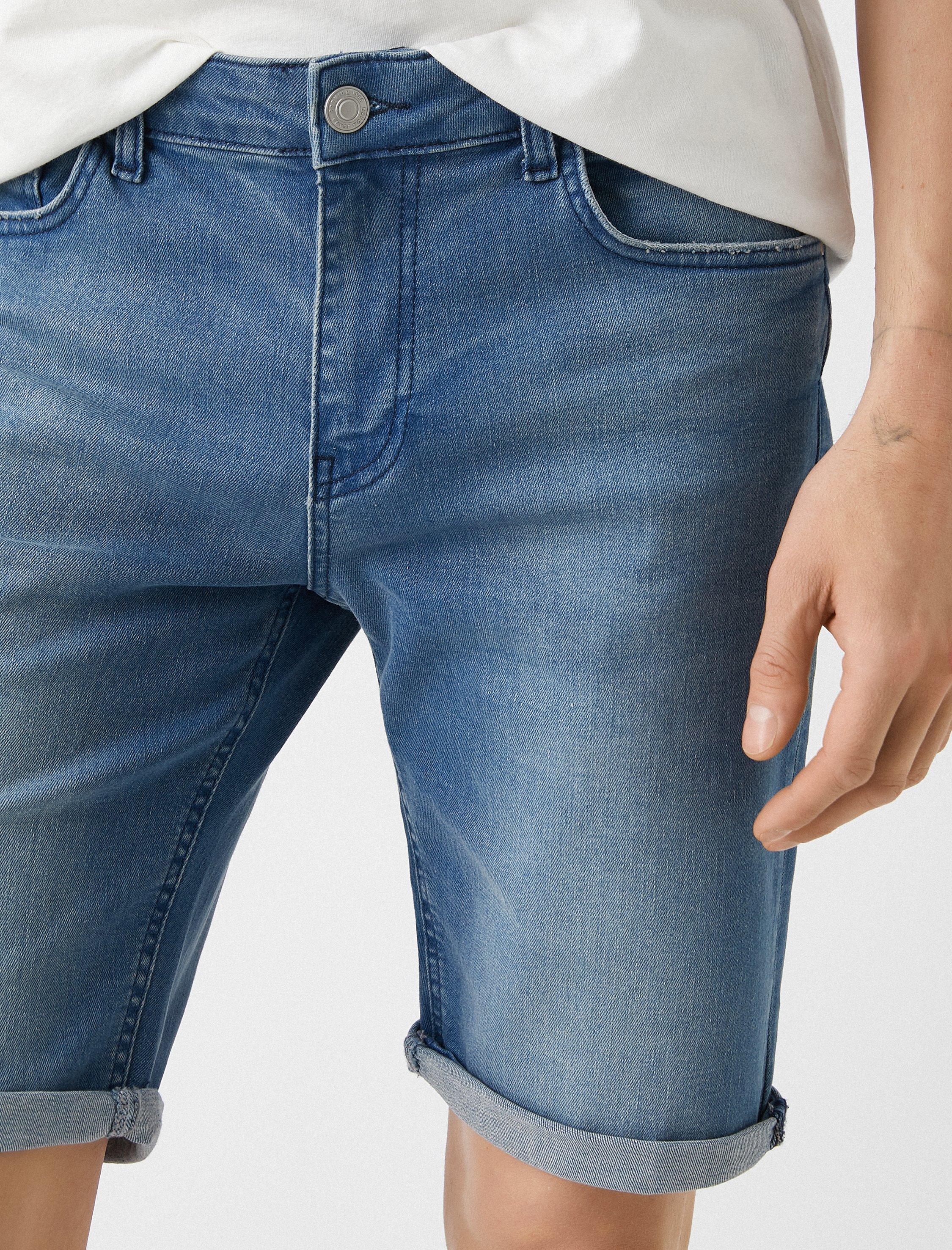   Katlı Paça Kot Şort