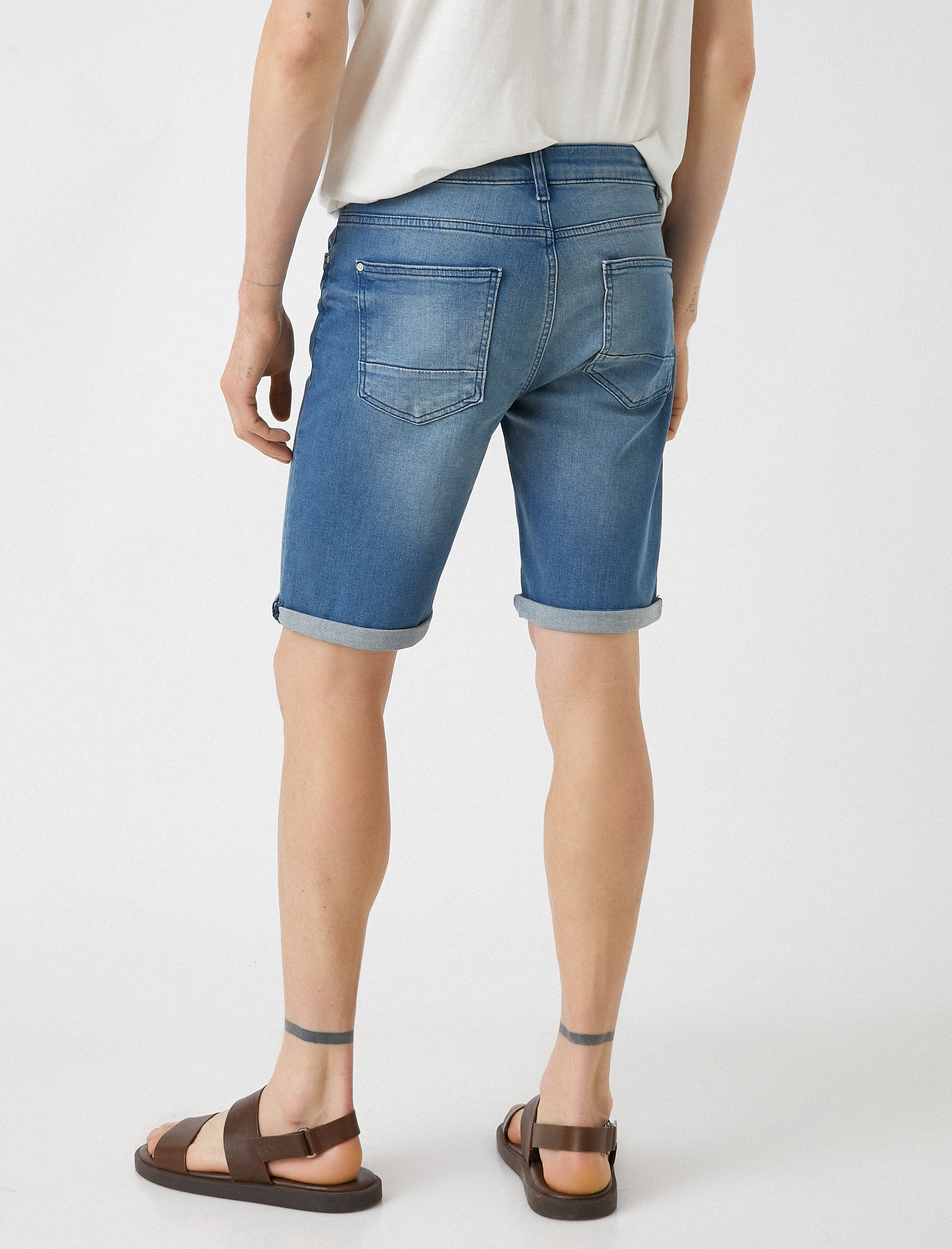   Katlı Paça Kot Şort