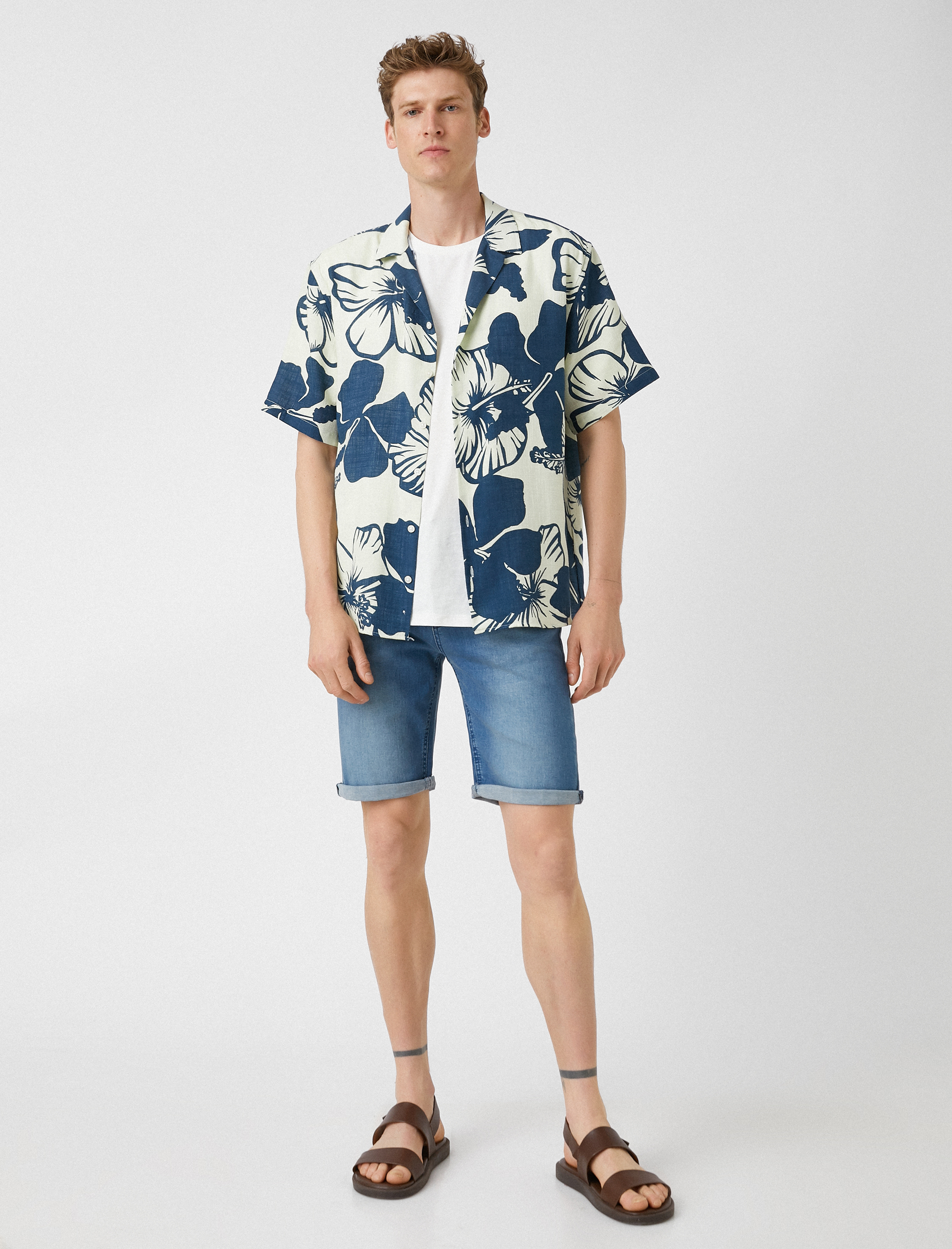   Katlı Paça Kot Şort