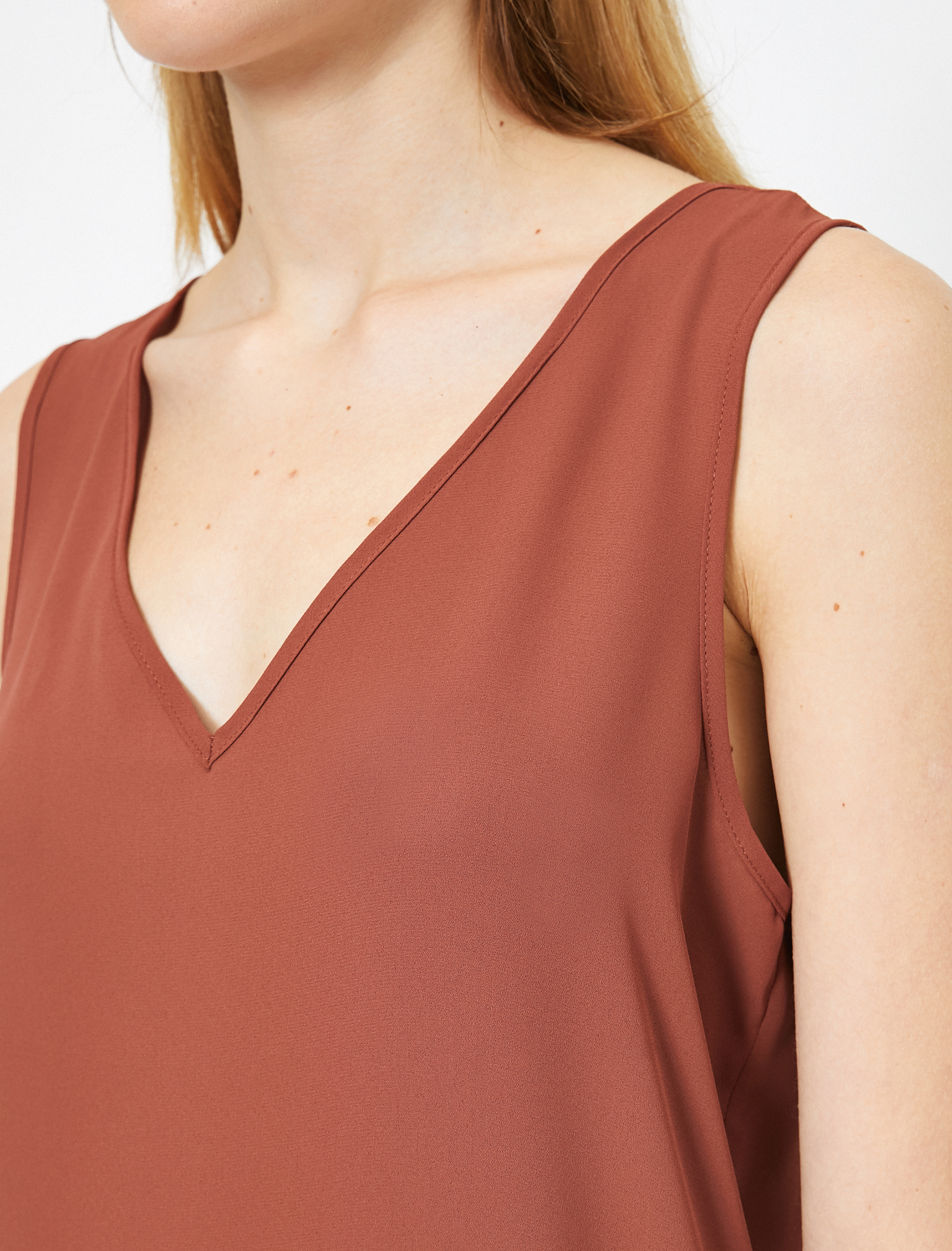   V Yaka Rahat Kesim Basic Bluz