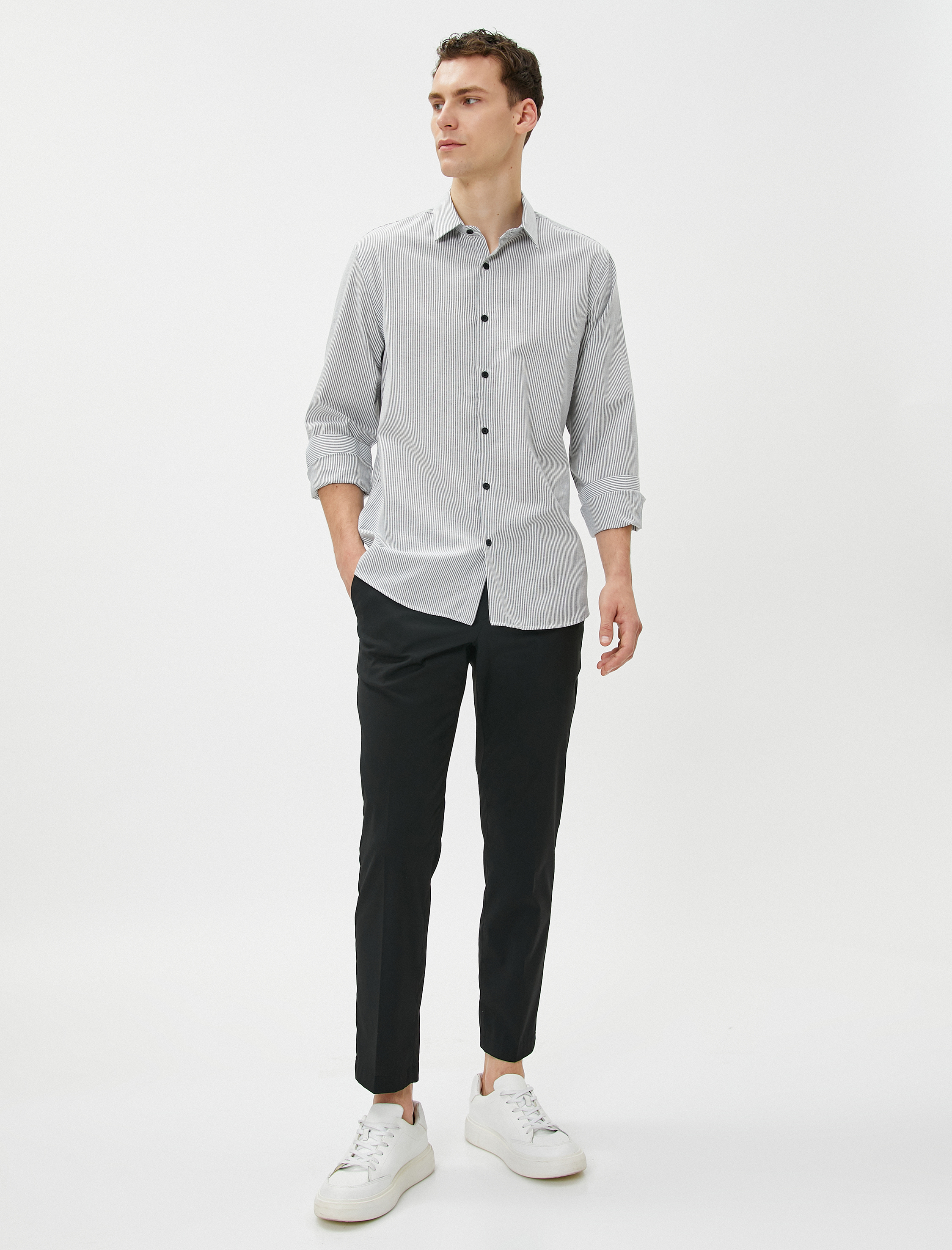 Spor Gömlek Slim Fit Klasik Yaka Uzun Kollu Non Iron