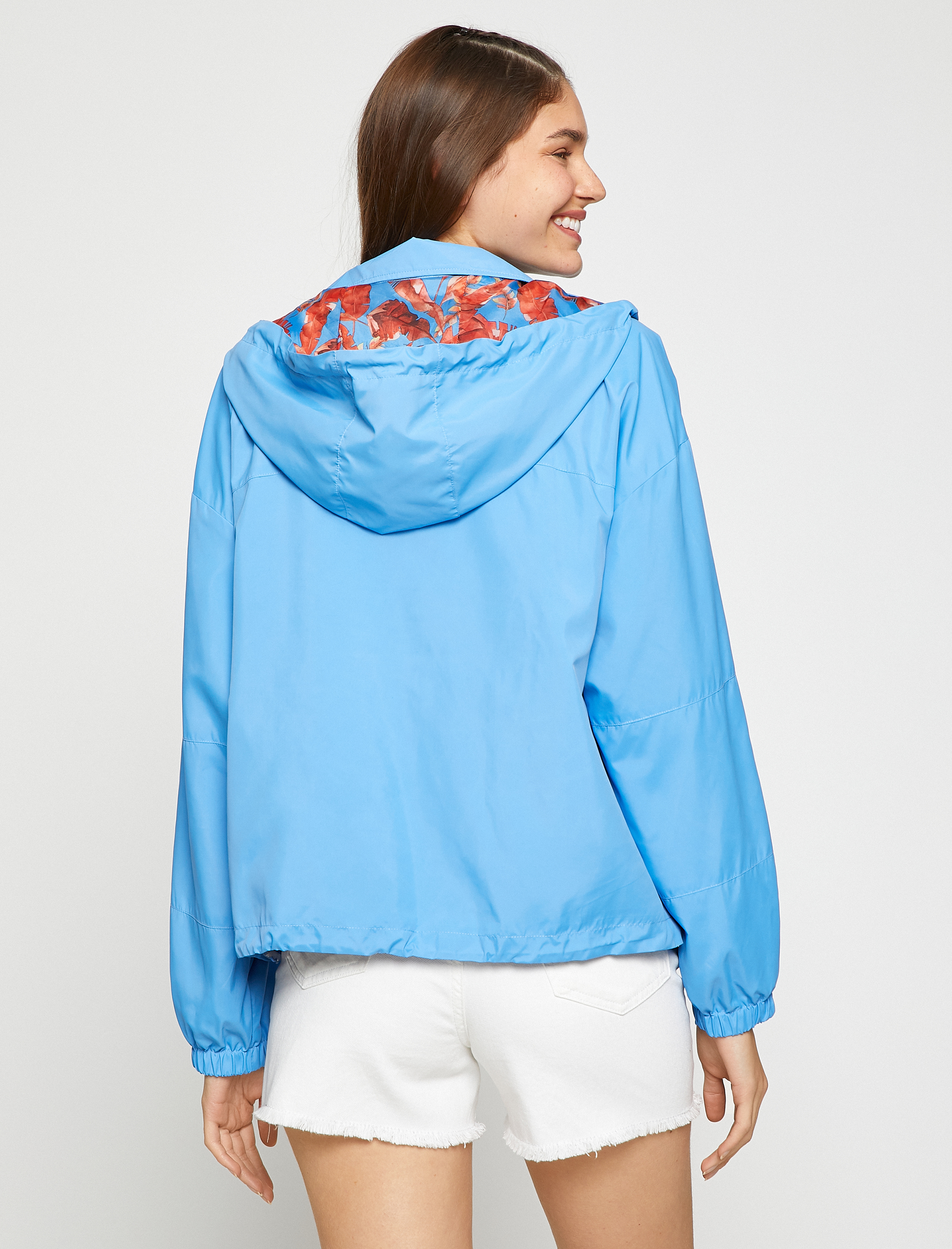   Kapüşonlu Yağmurluk Ceket Cep Detaylı Fermuarlı Uzun Kollu