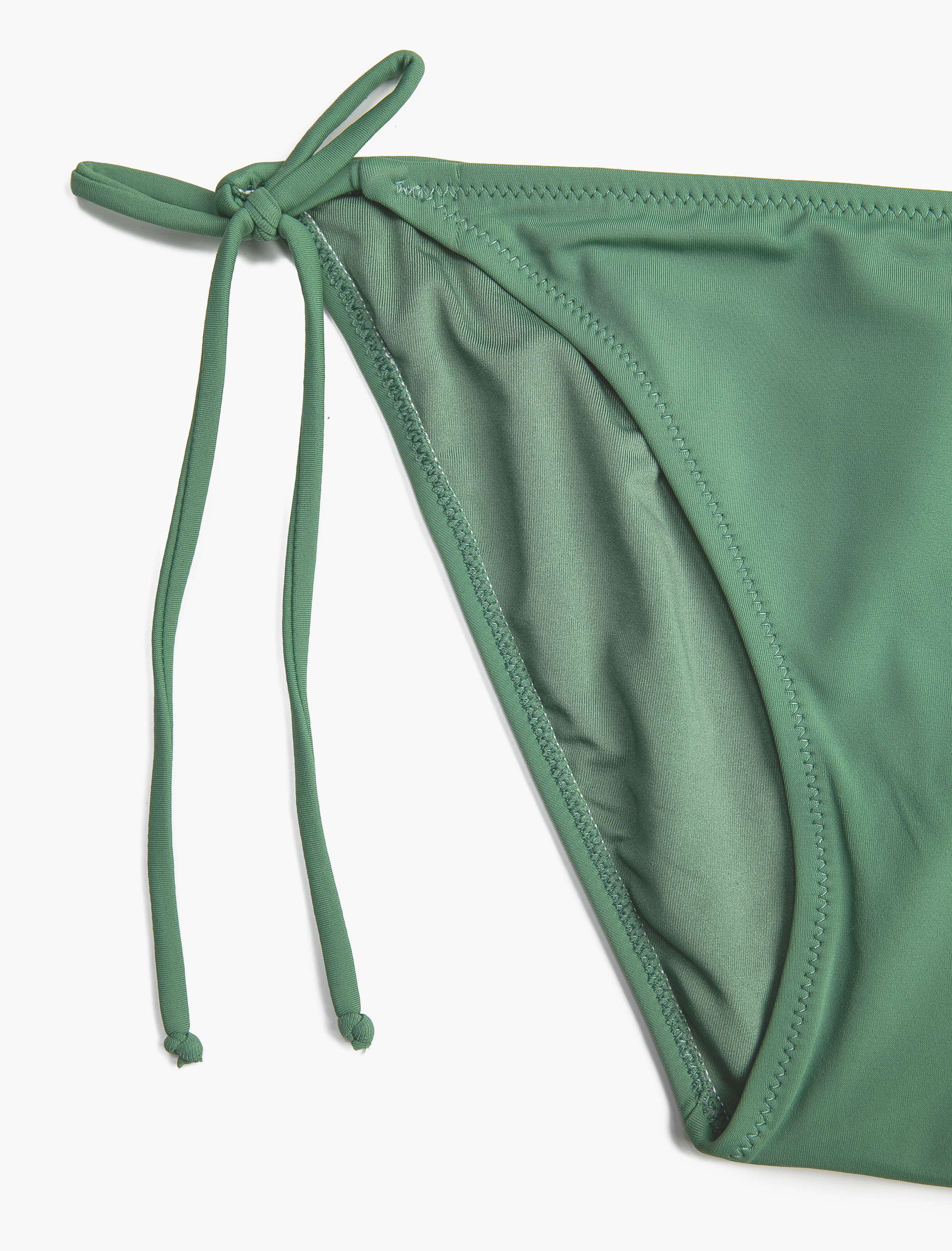   İp Bikini Altı Yanları Bağlama Detaylı