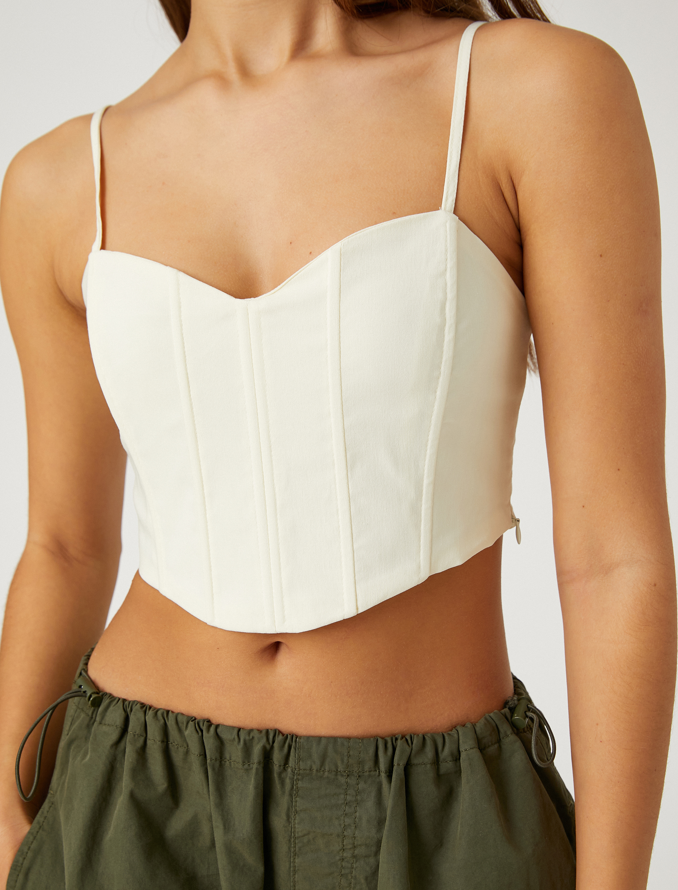 Balenli Büstiyer Crop İnce Askılı Asimetrik Kesim