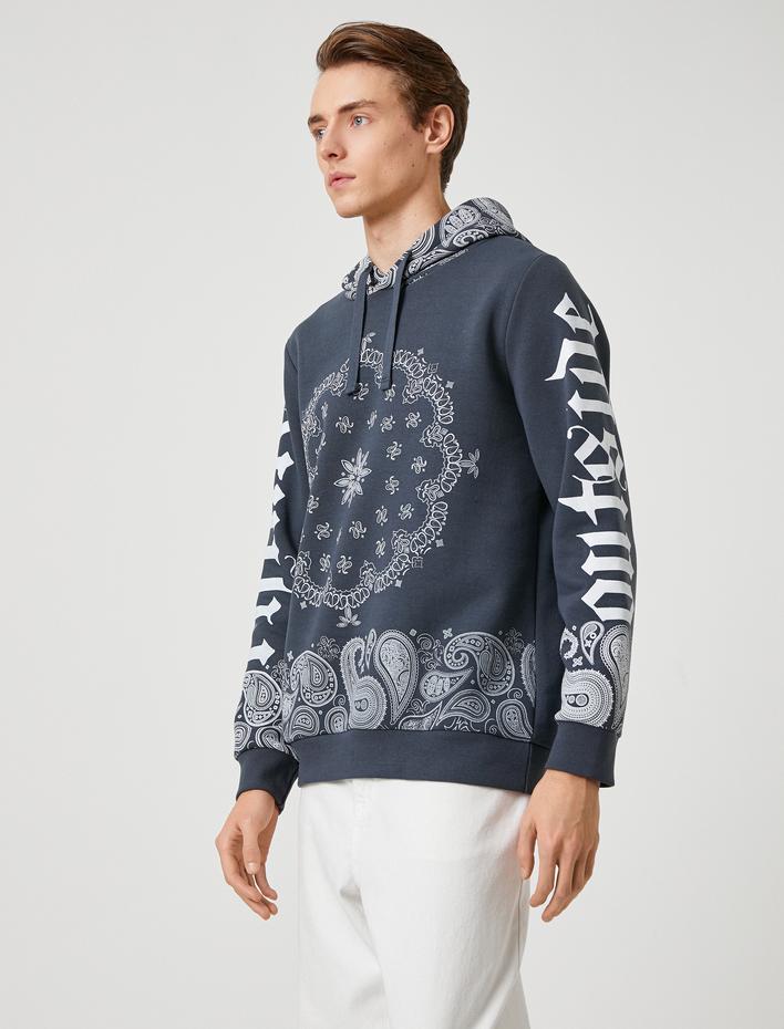  Şal Desenli Kapşonlu Sweatshirt Uzun Kollu Şardonlu