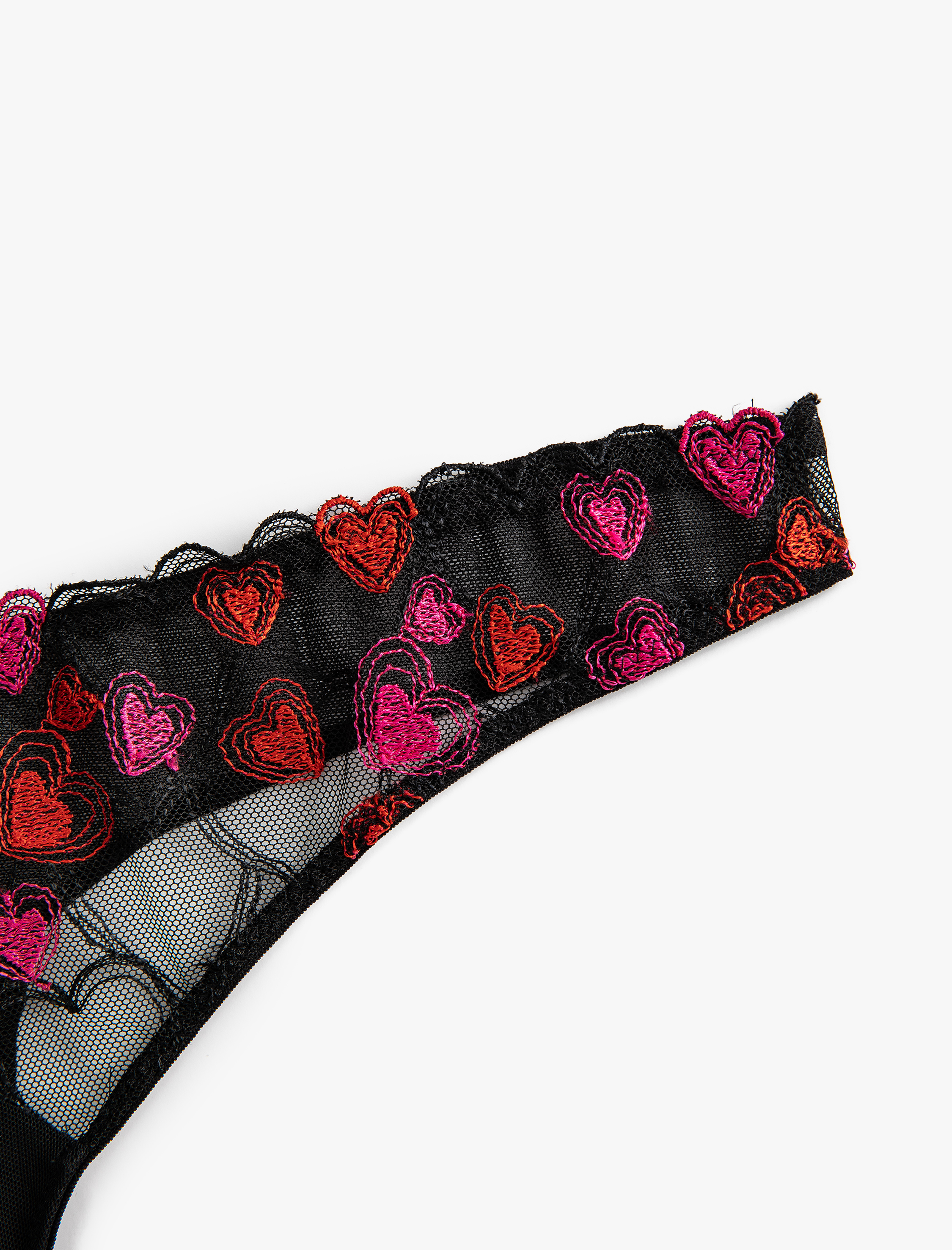   Tül String Külot Kalp İşlemeli