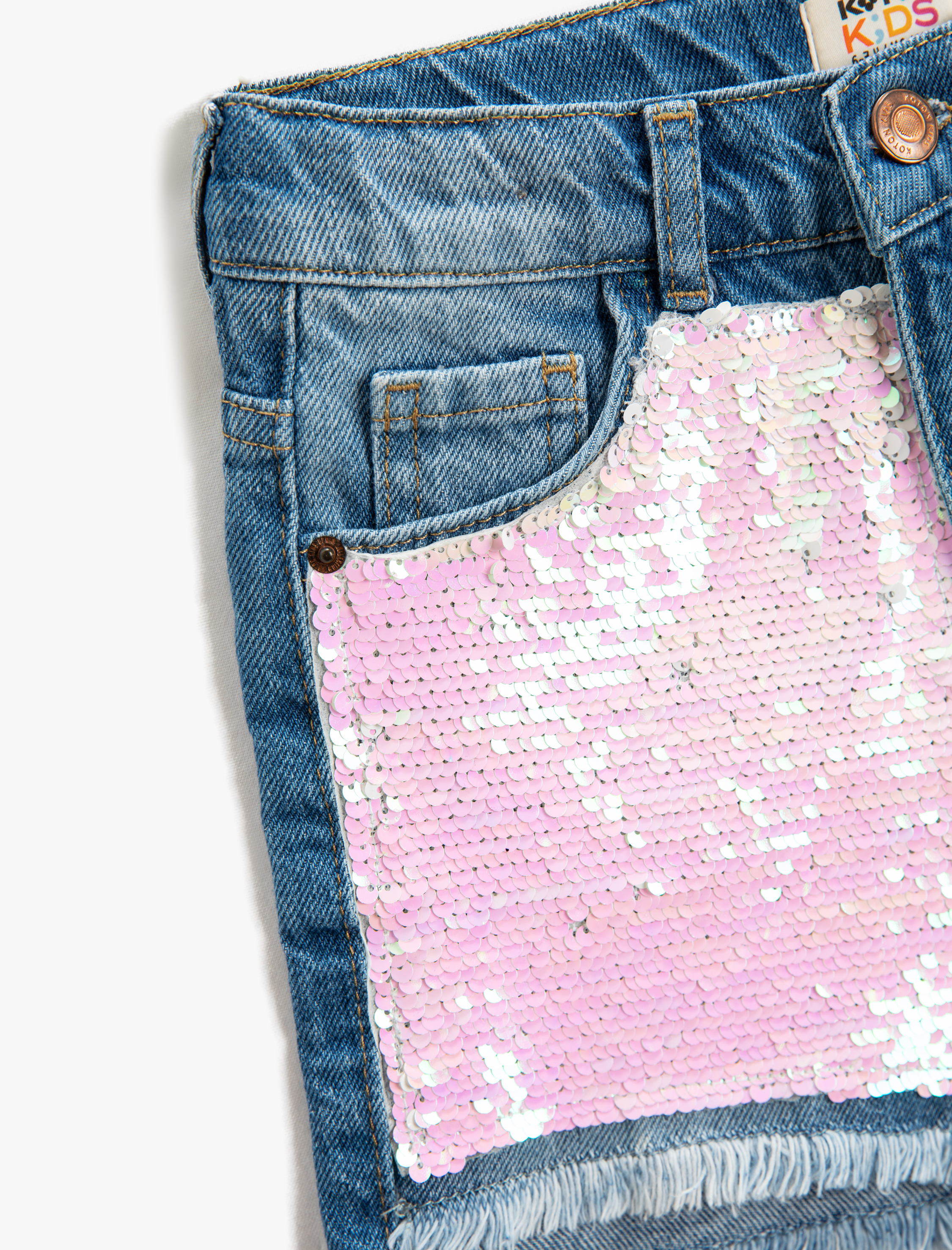  Kız Çocuk Pul-Payet İşlemeli Kot Şort Cepli Paçaları Püsküllü Beli Ayarlanabilir Lastikli