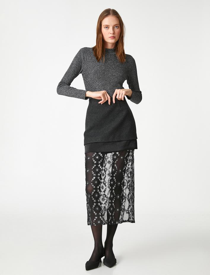  Melis Ağazat X Koton - Simli Dik Yaka Kazak