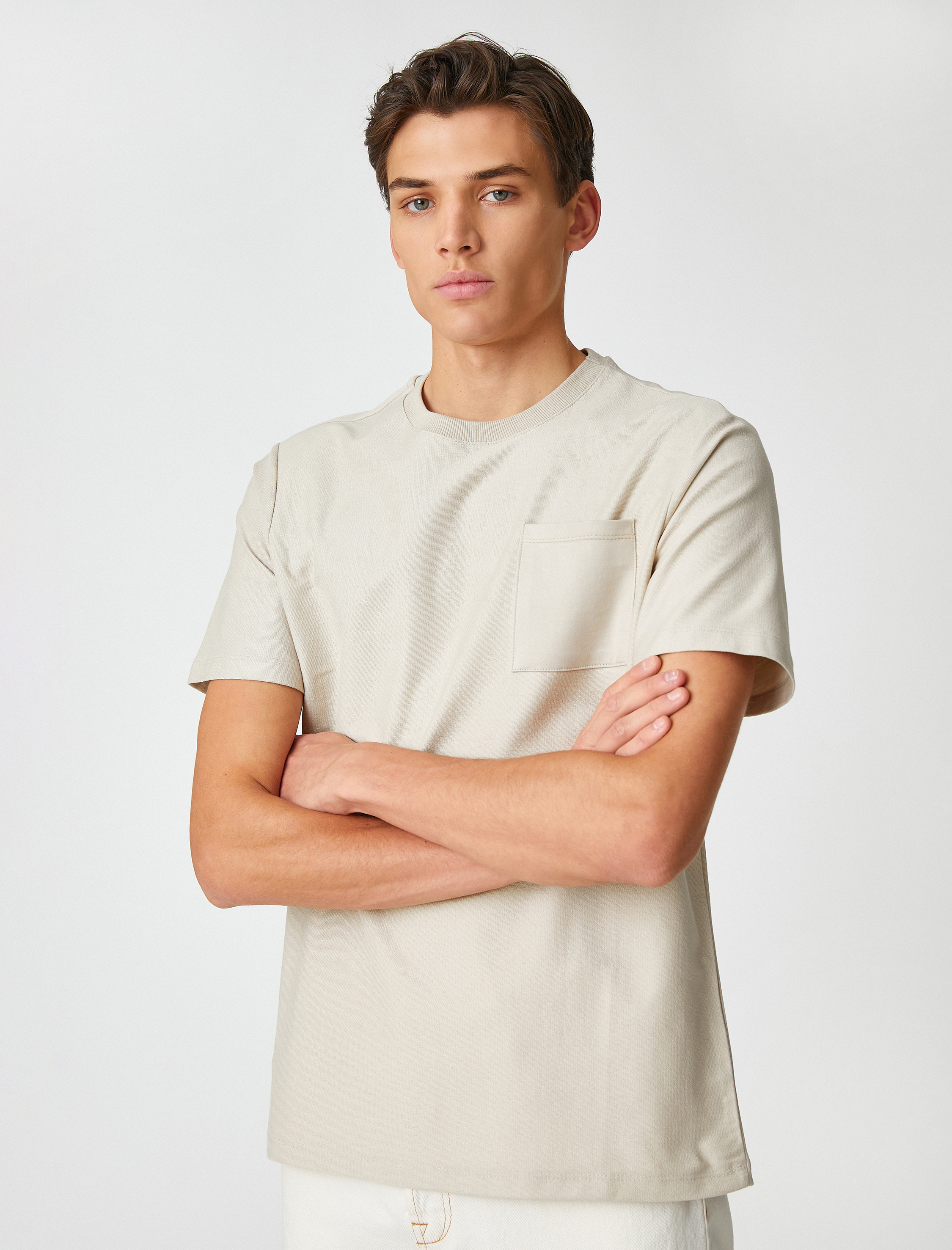   Basic Tişört Cep Detaylı Bisiklet Yaka Kısa Kollu Pamuklu