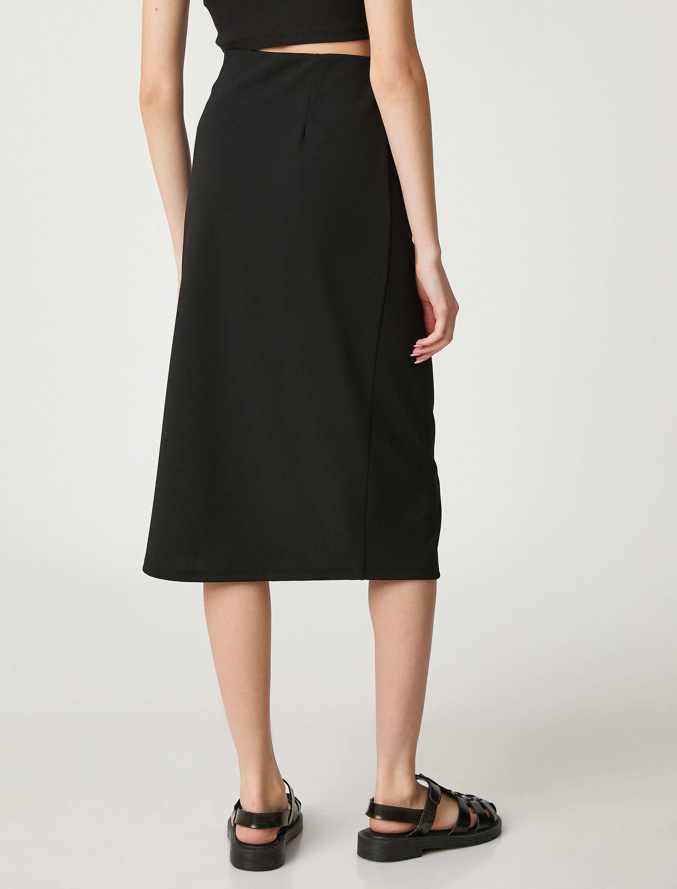   Midi Etek Yırtmaç Detaylı Krep Büzgülü