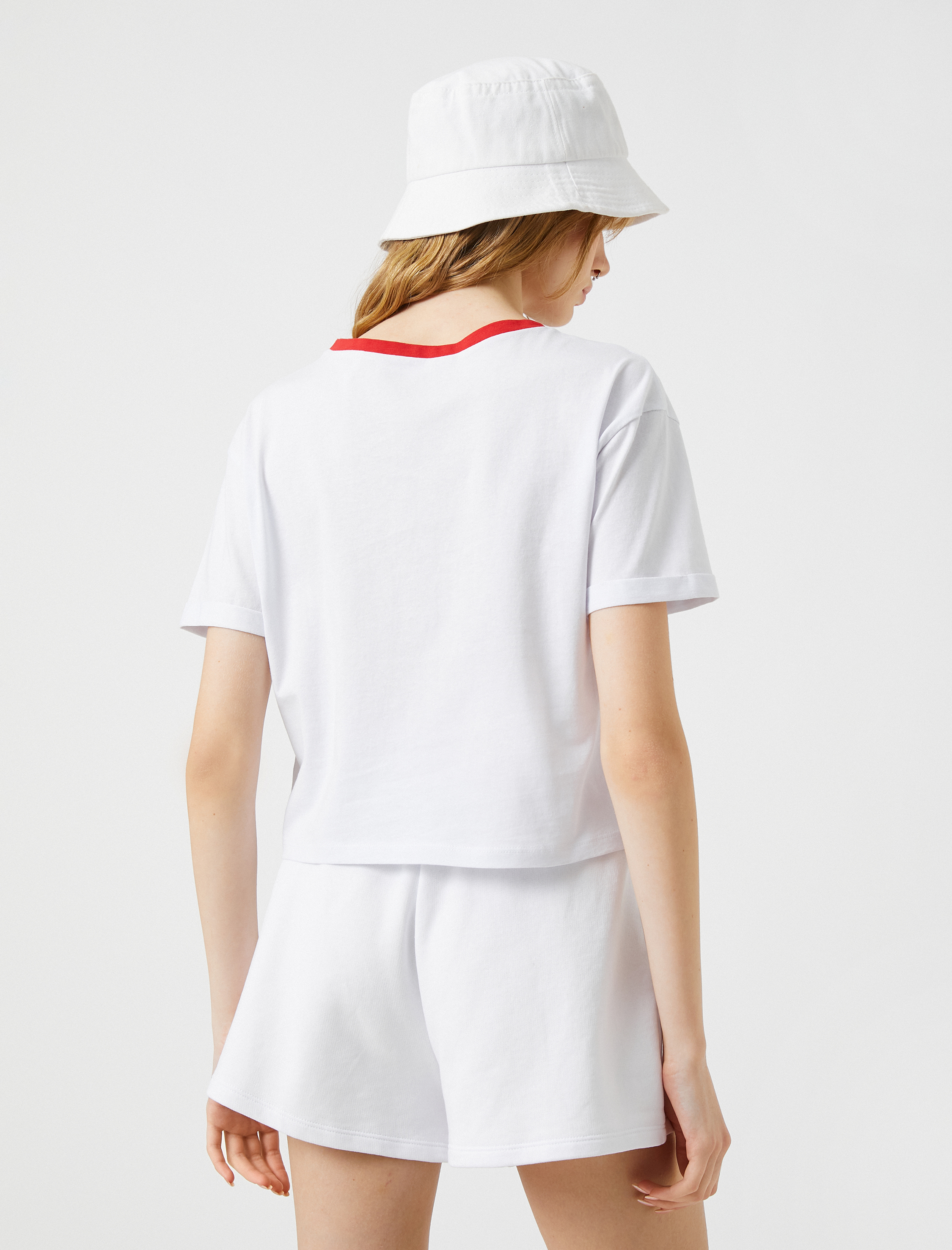 Crop Tişört Snoopy Lisanslı Baskılı Kısa Kollu Tişört