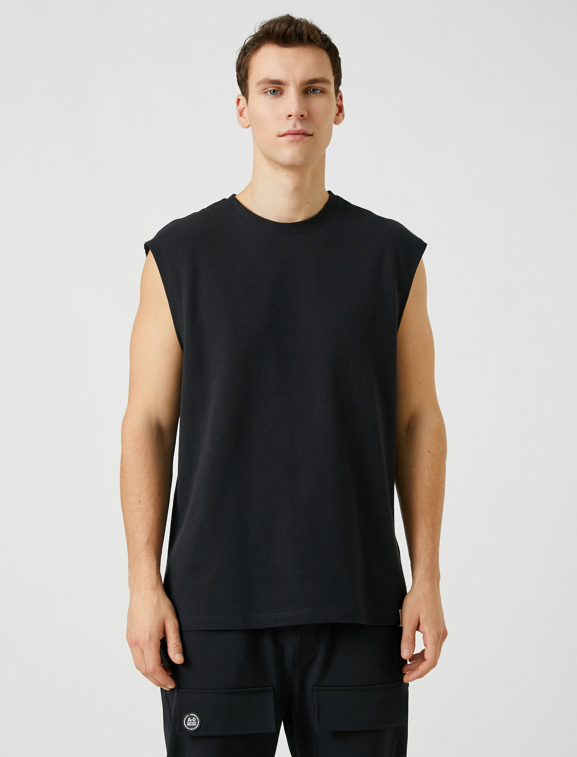   Basic Kolsuz Tişört Bisiklet Yaka Kolsuz Pamuklu