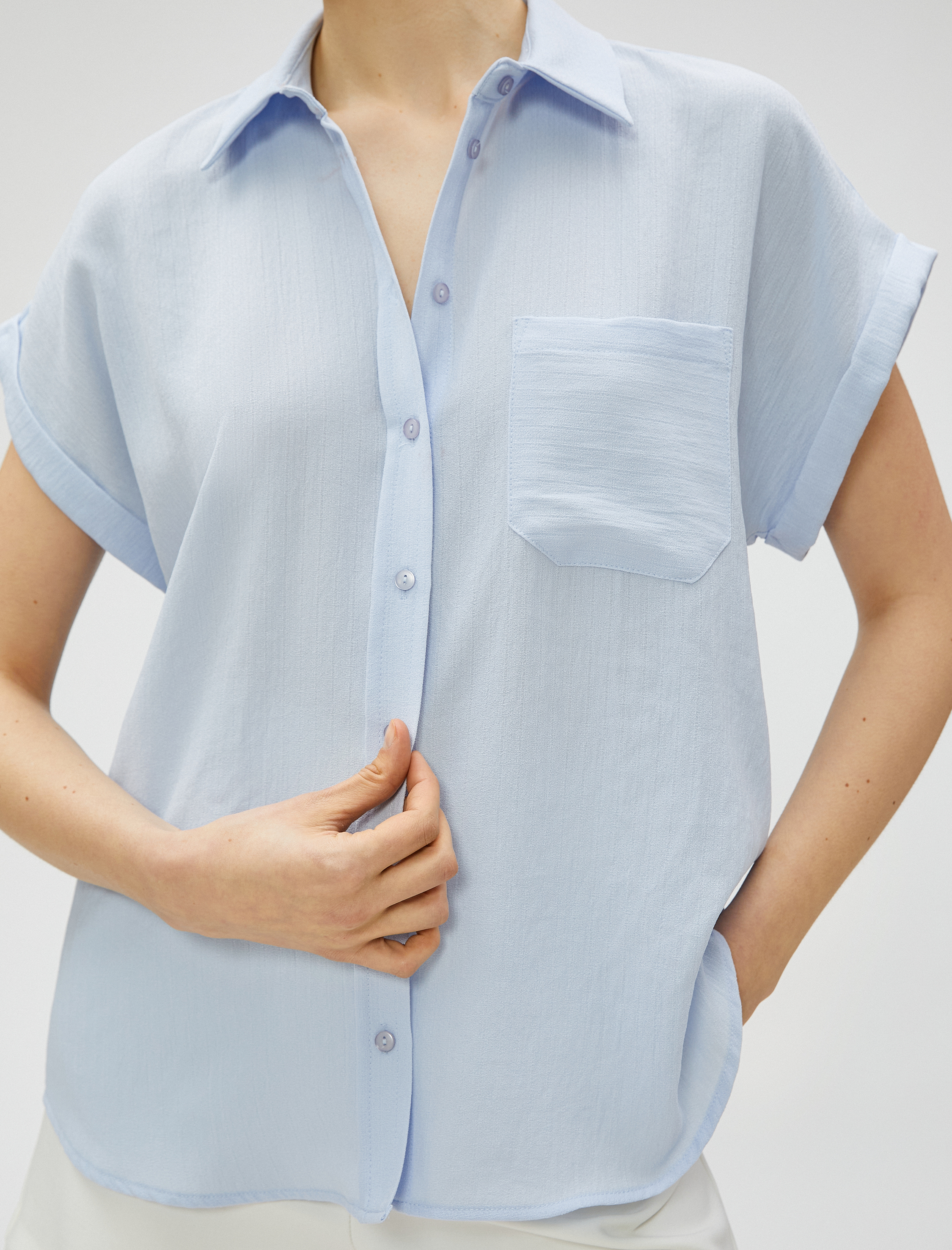   Kısa Kollu Gömlek Cep Detaylı