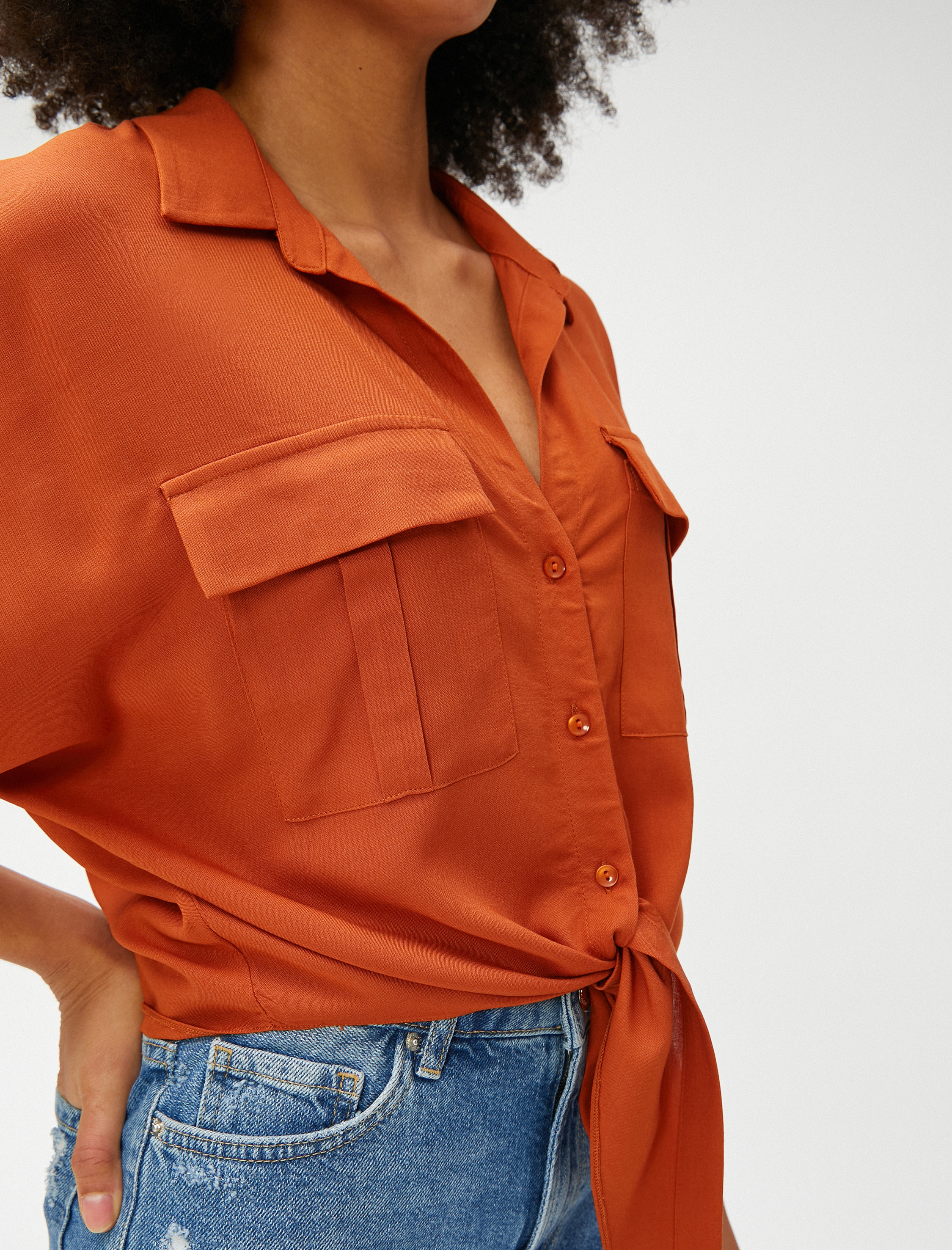   Crop Gömlek Cepli Bağlama Detaylı Kısa Kollu Viskon