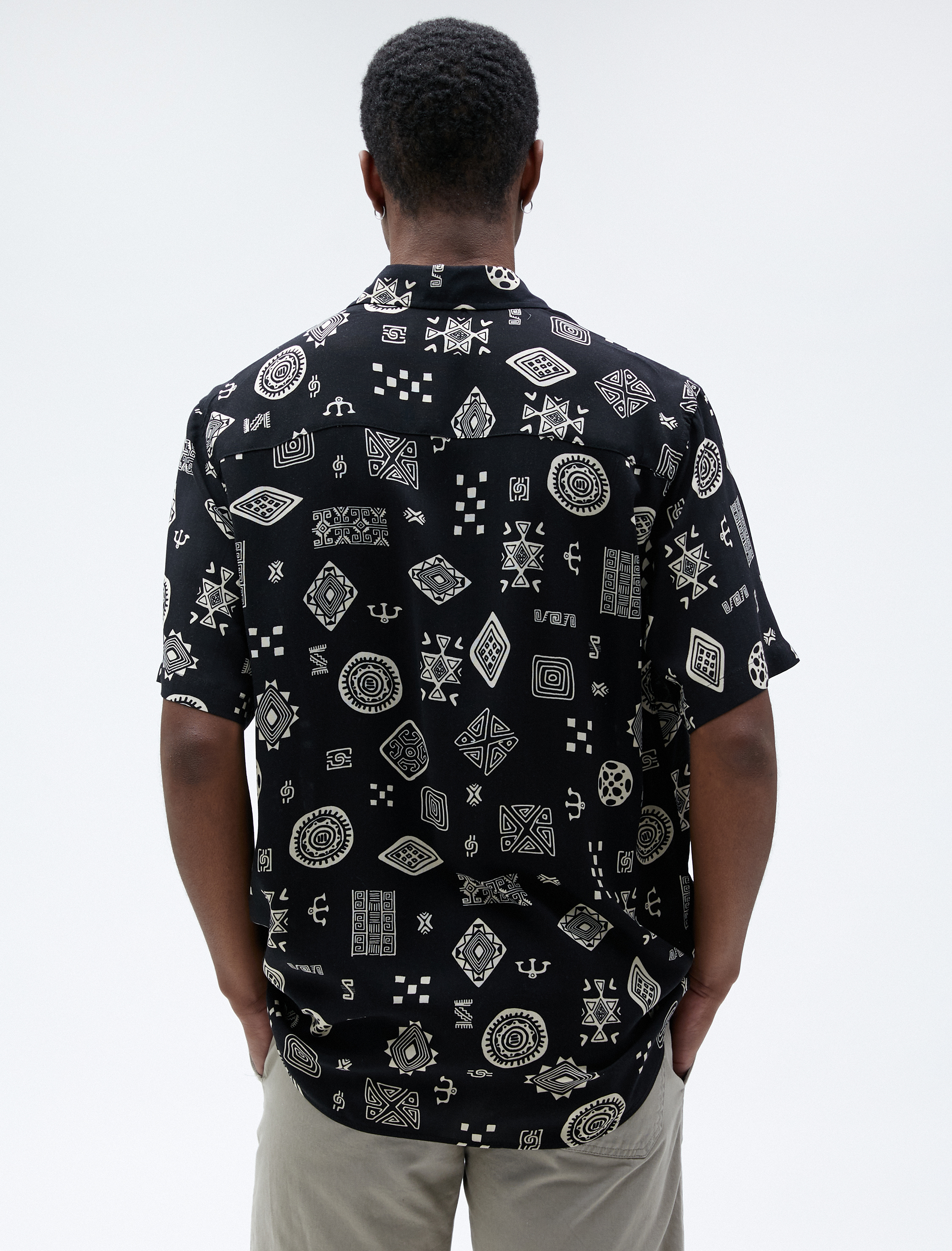   Yazlık Gömlek Kısa Kollu Etnik Detaylı Klasik Yaka