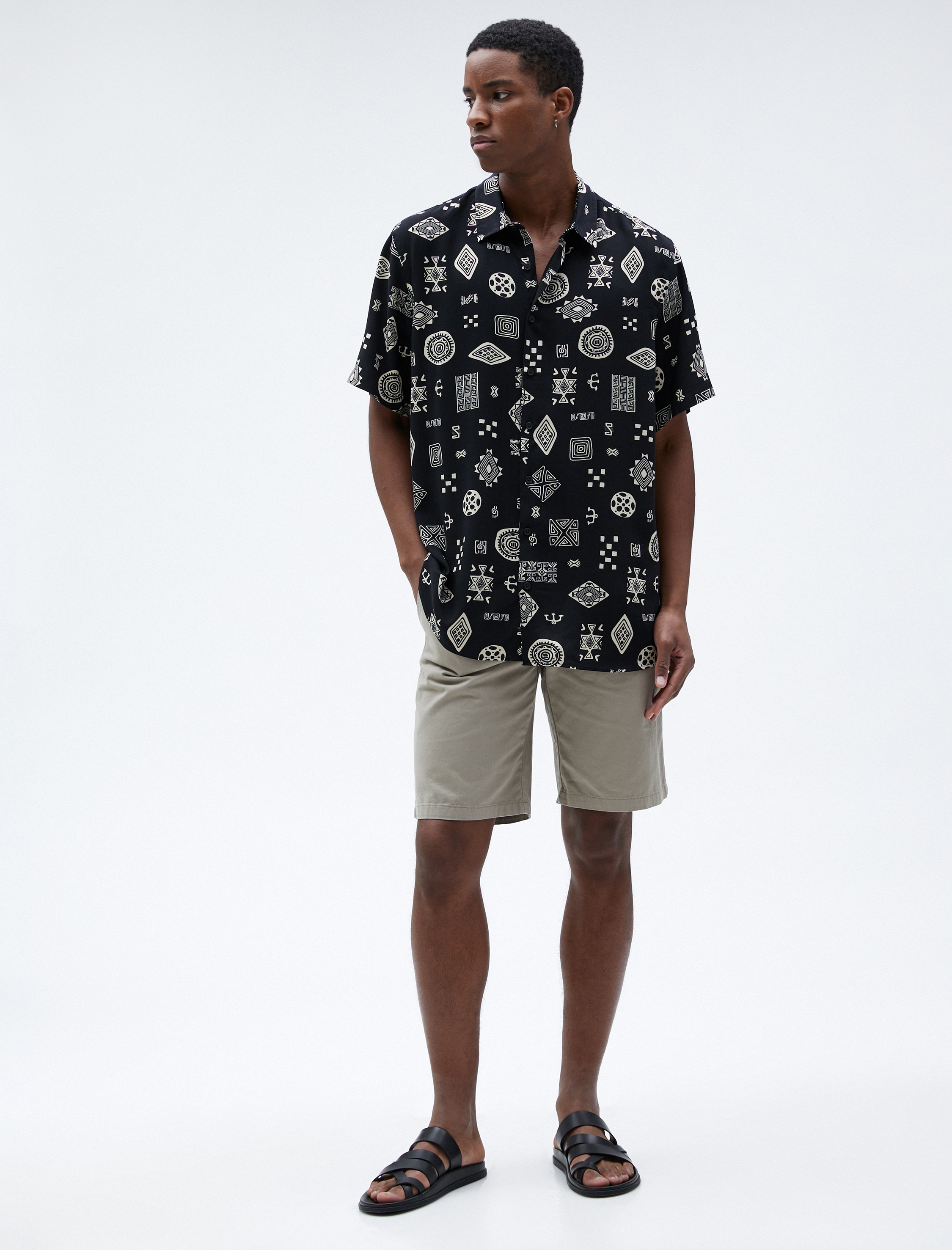   Yazlık Gömlek Kısa Kollu Etnik Detaylı Klasik Yaka