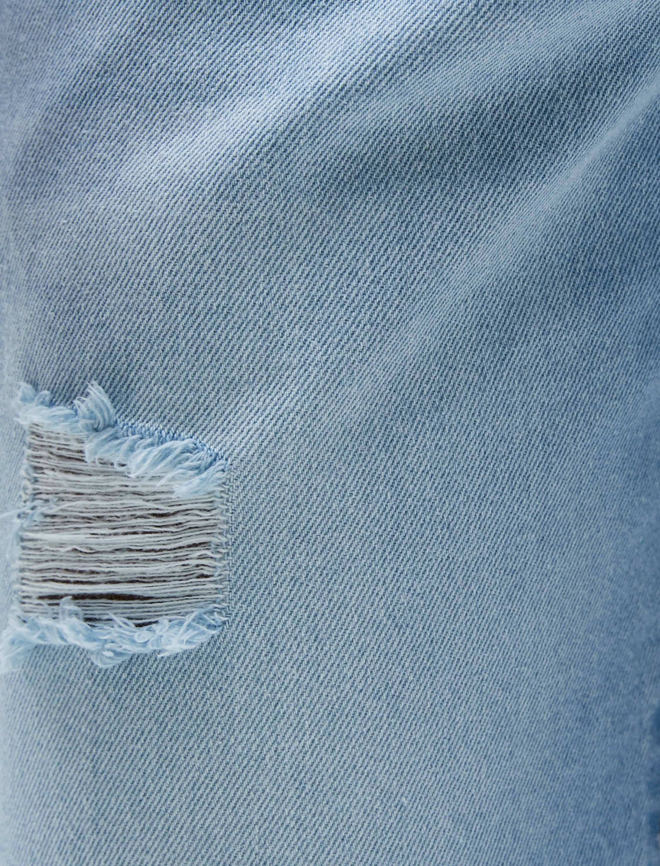   Yırtık Kot Şort Cep Detaylı Düğmeli