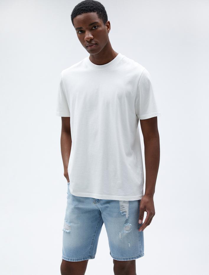  Yırtık Kot Şort Cep Detaylı Düğmeli