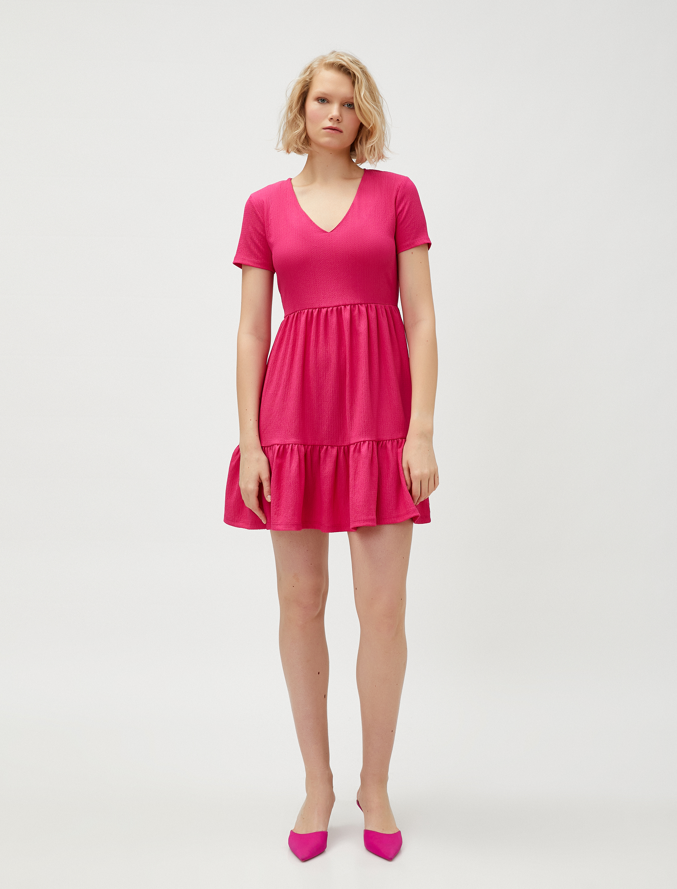   Katlı Mini Elbise Kısa Kollu V Yaka