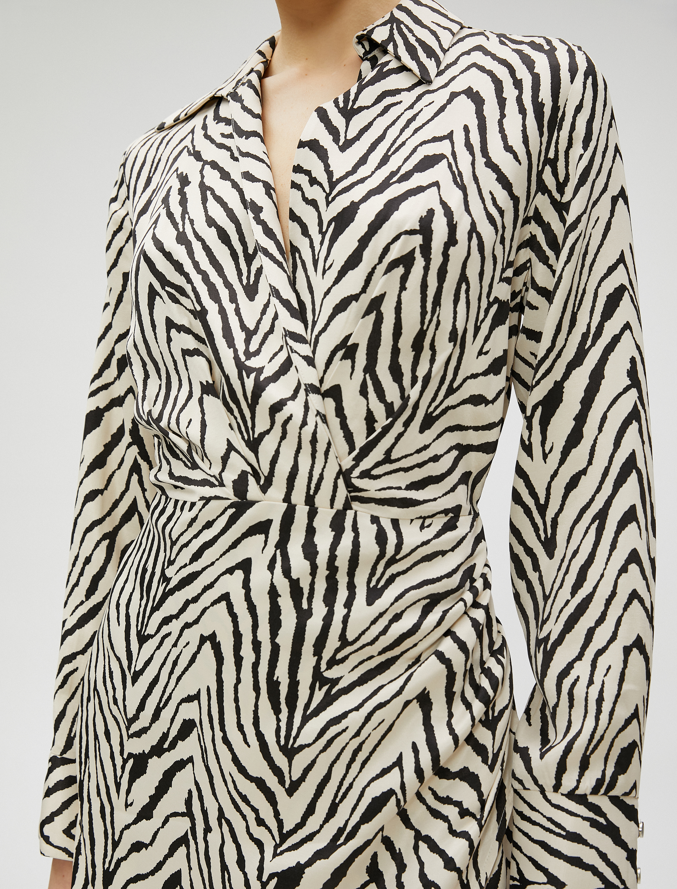   Zebra Desenli Mini Elbise Viskon Uzun Kollu