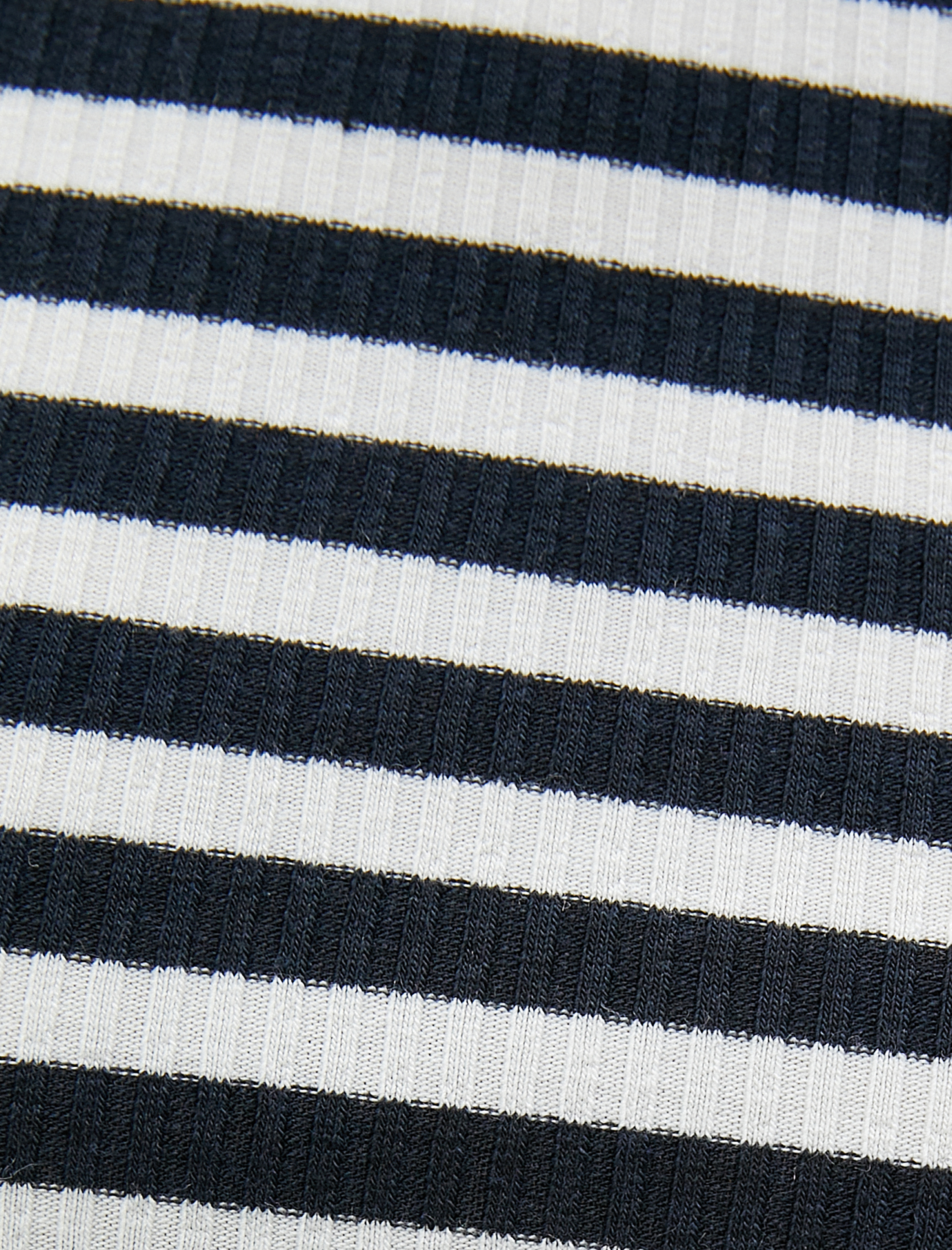   Crop Atlet Ribanalı Halter Yaka