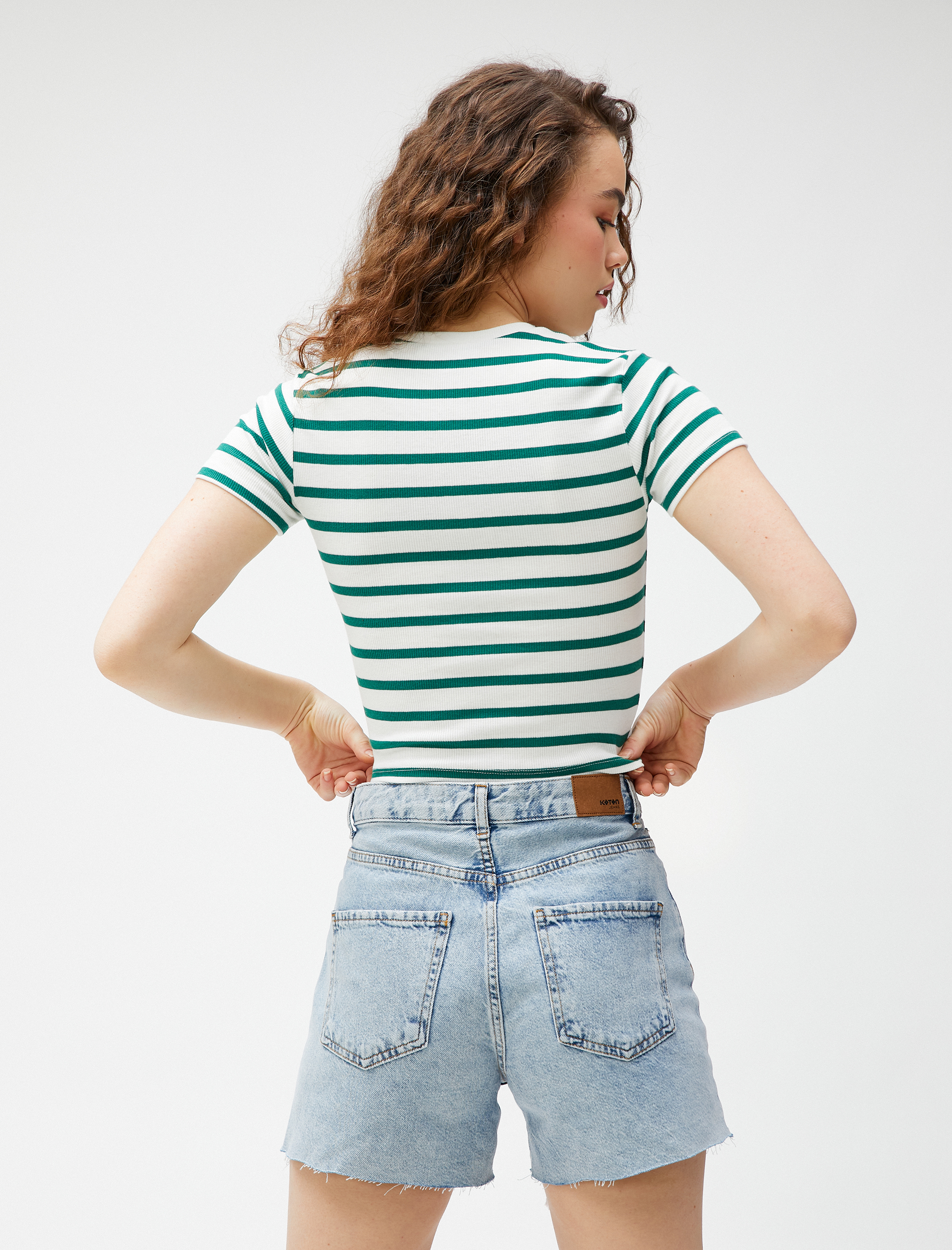   Crop Tişört Bisiklet Yaka Kısa Kollu Viskon Karışımlı