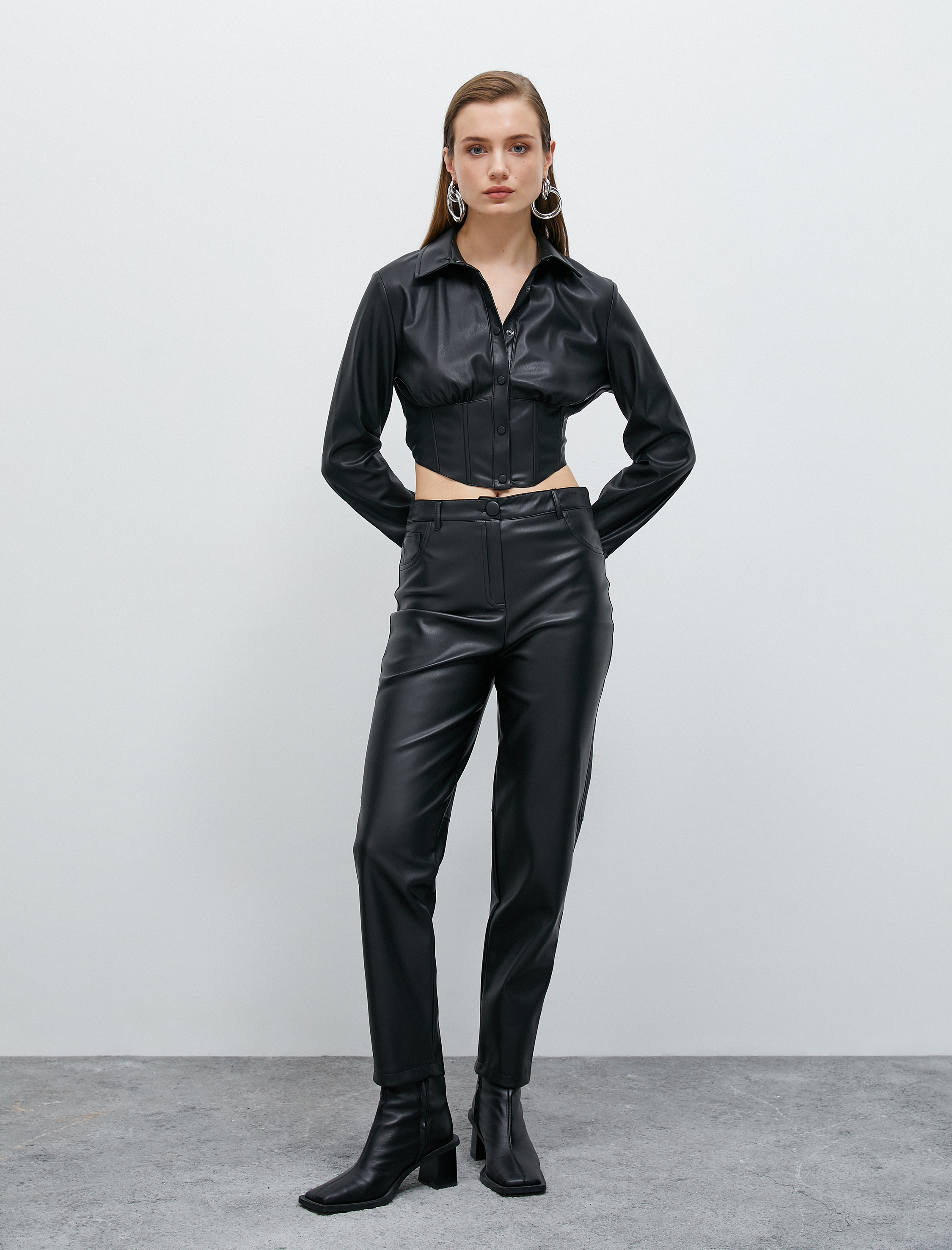 Suni Deri Pantolon Normal Bel Dar Paça