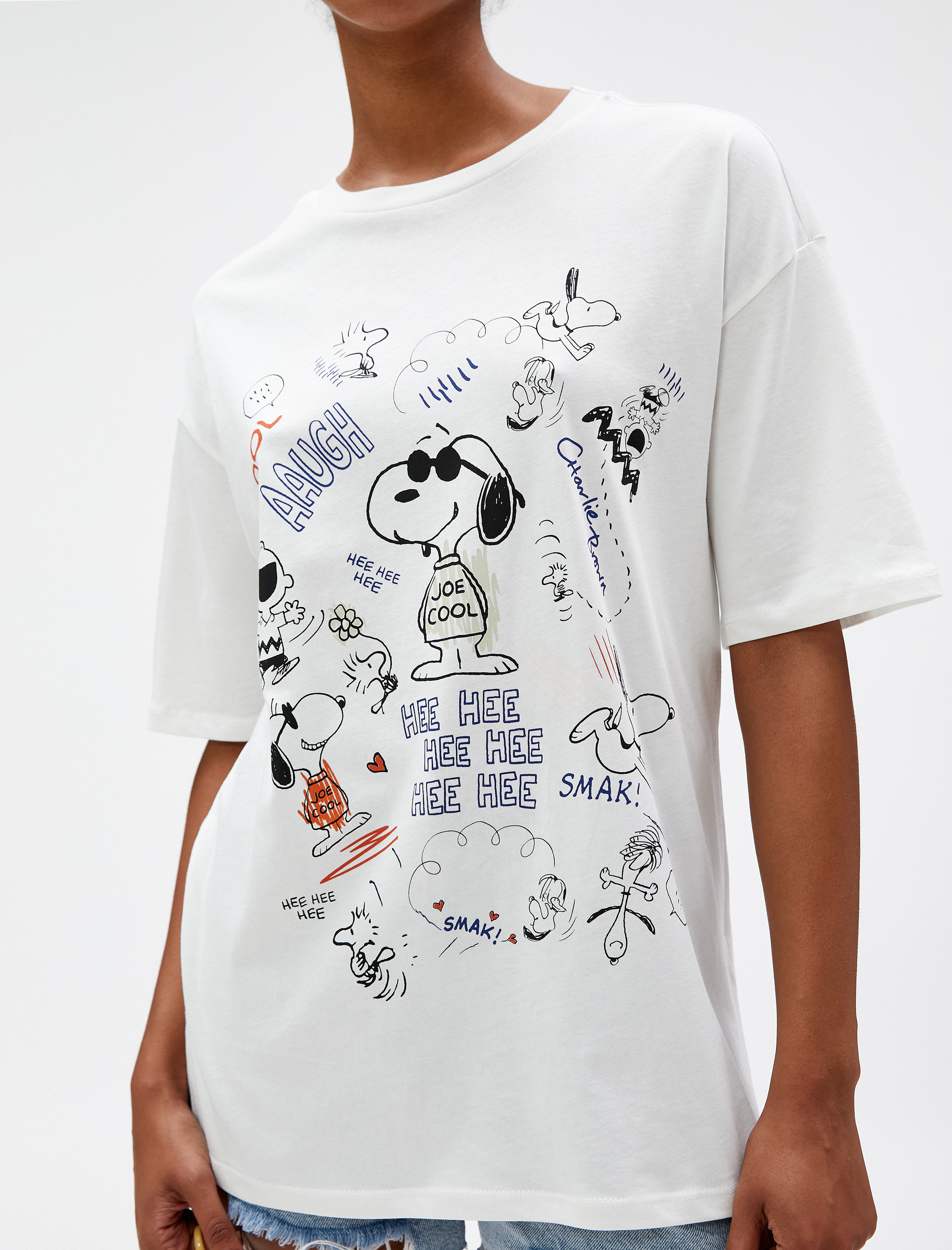   Snoopy Tişört Oversize Baskılı Lisanslı Bisiklet Yaka Kısa Kollu