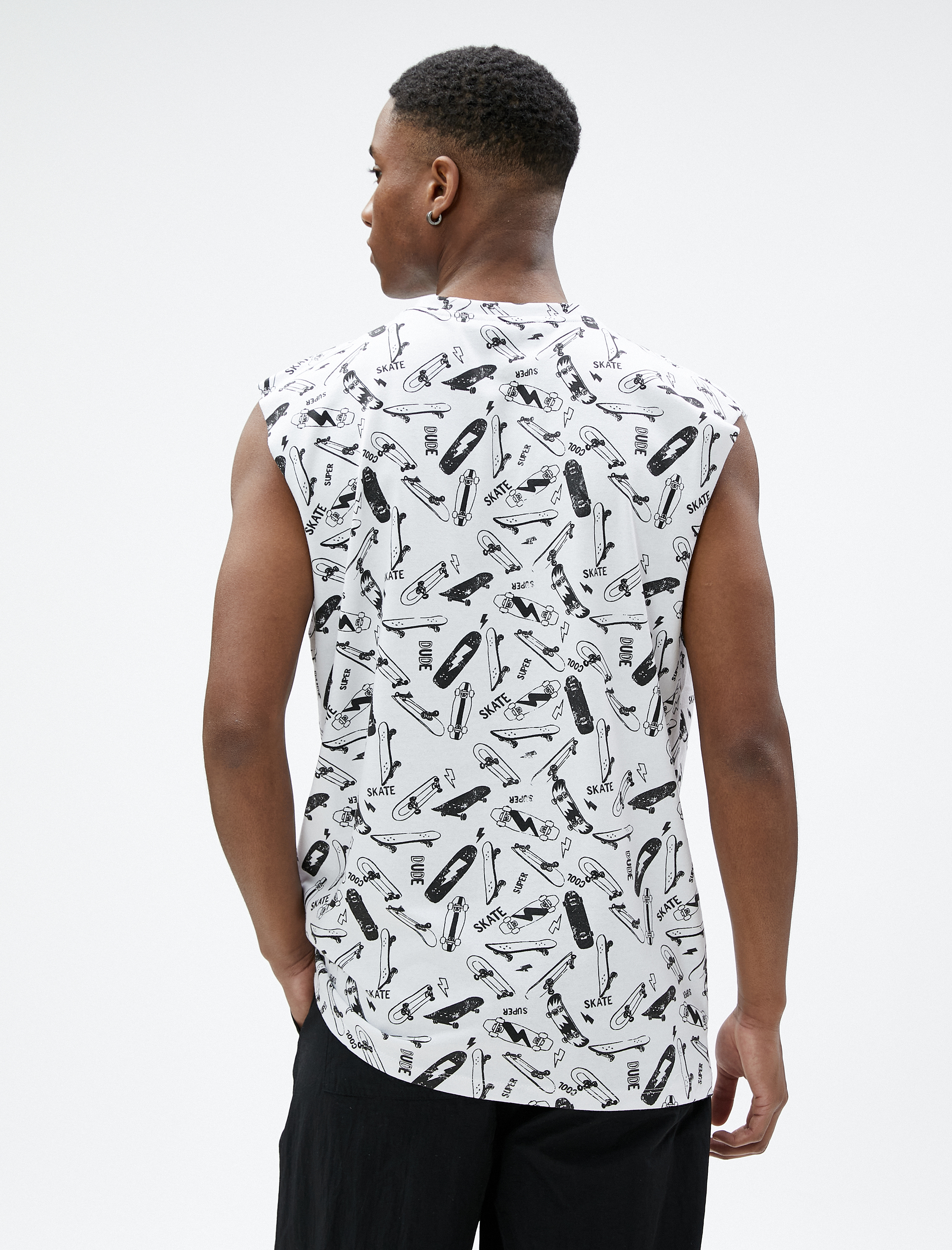   Atlet Kolsuz Bisiklet Yaka Kaykay Temalı Baskılı