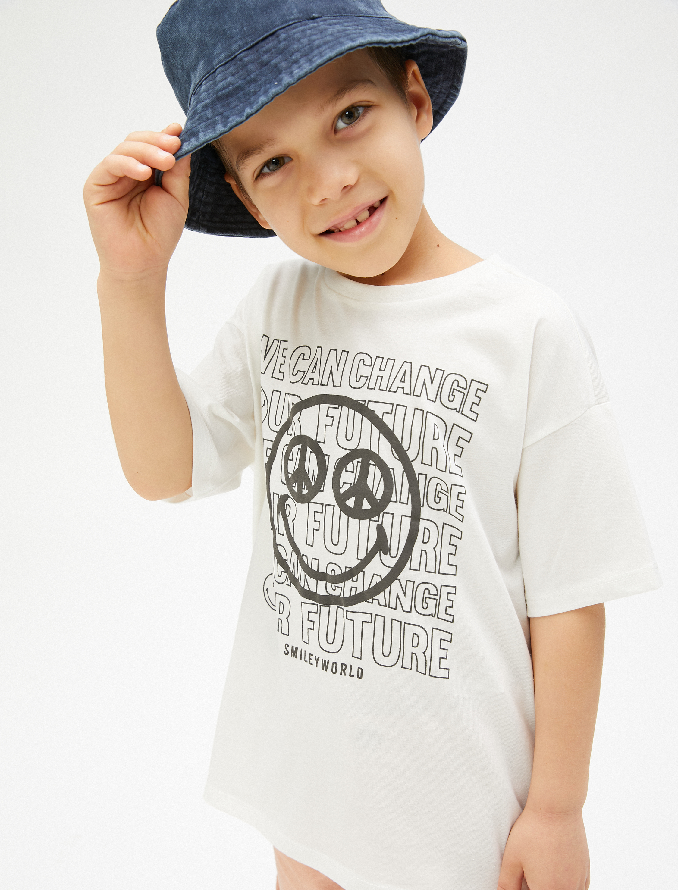  Erkek Çocuk SmileyWorld® Tişört Lisanslı Kısa Kollu Bisiklet Yaka Pamuklu