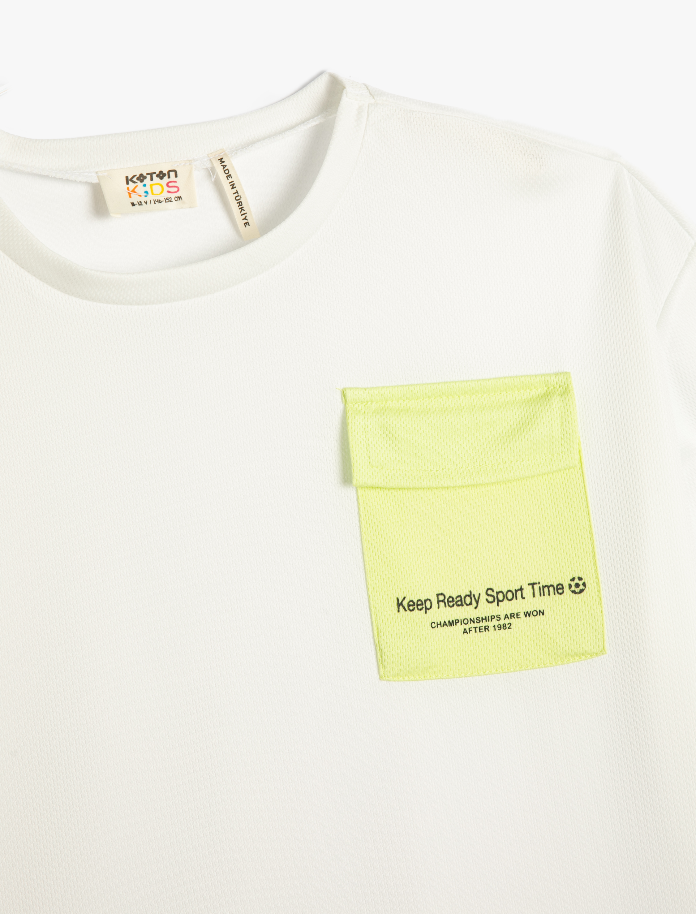  Erkek Çocuk Tişört Kısa Kollu Bisiklet Yaka Kapaklı Cep Detaylı