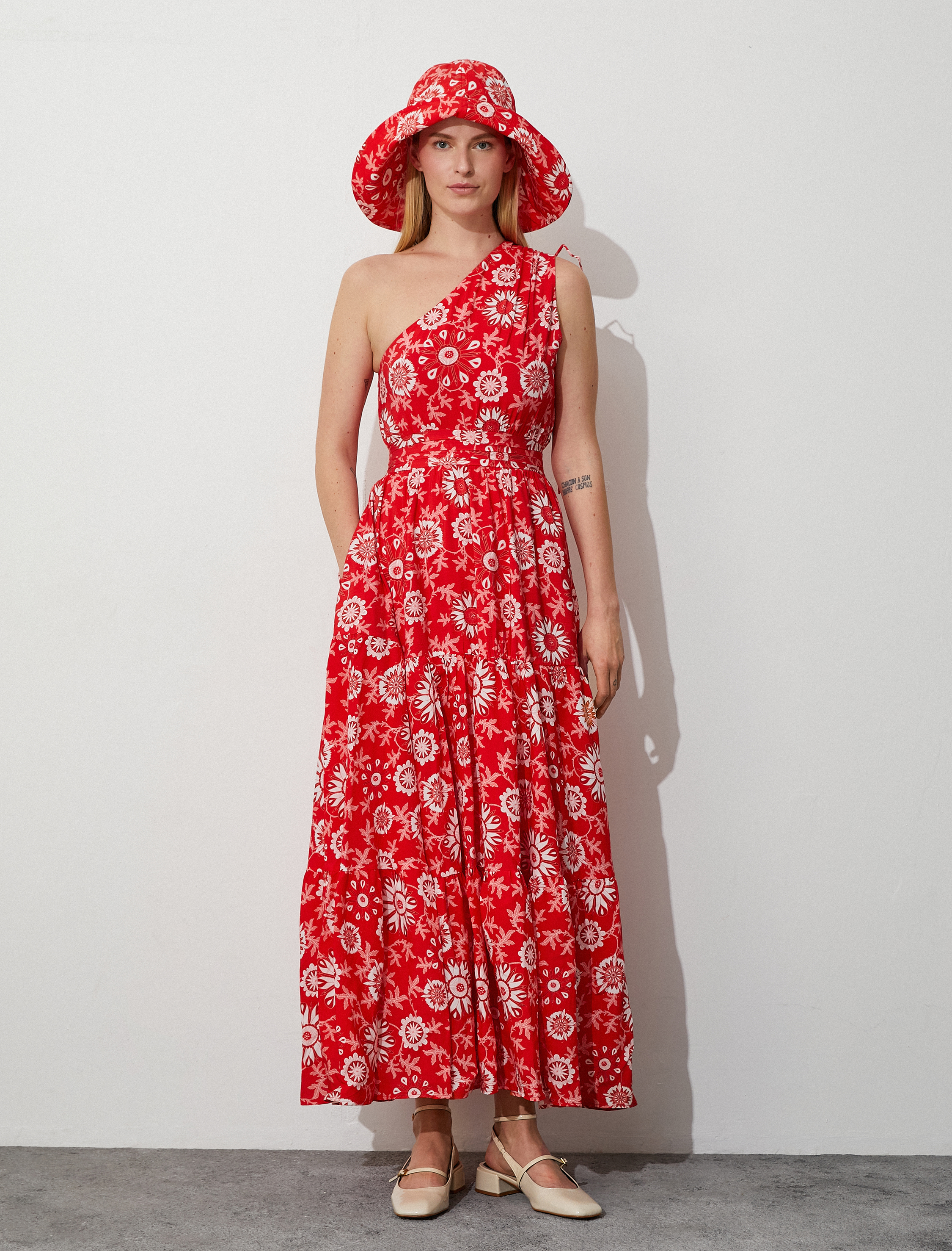   Tek Omuz Uzun Çiçekli Elbise