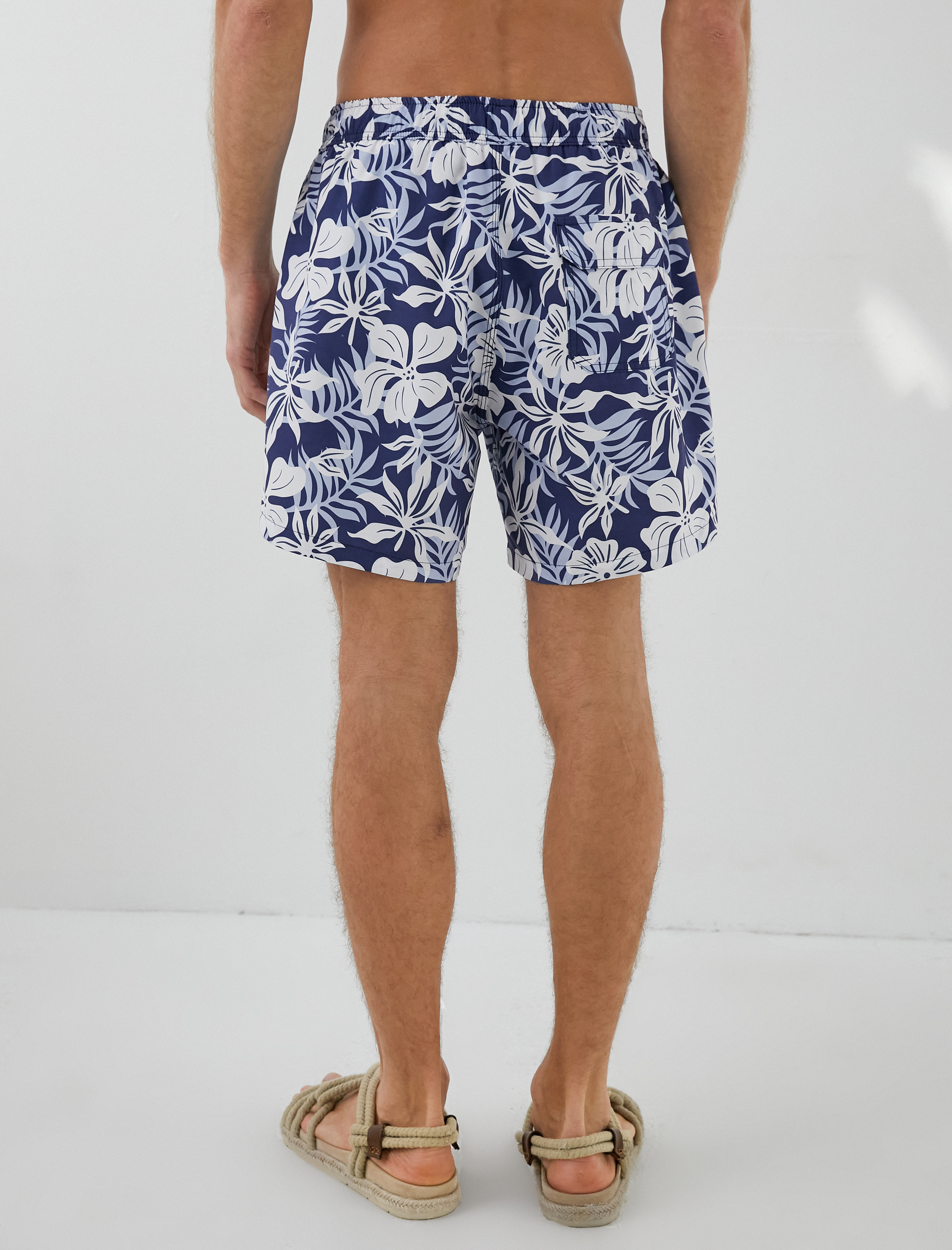   Deniz Şortu Çiçek Baskılı Beli Bağcıklı Cepli