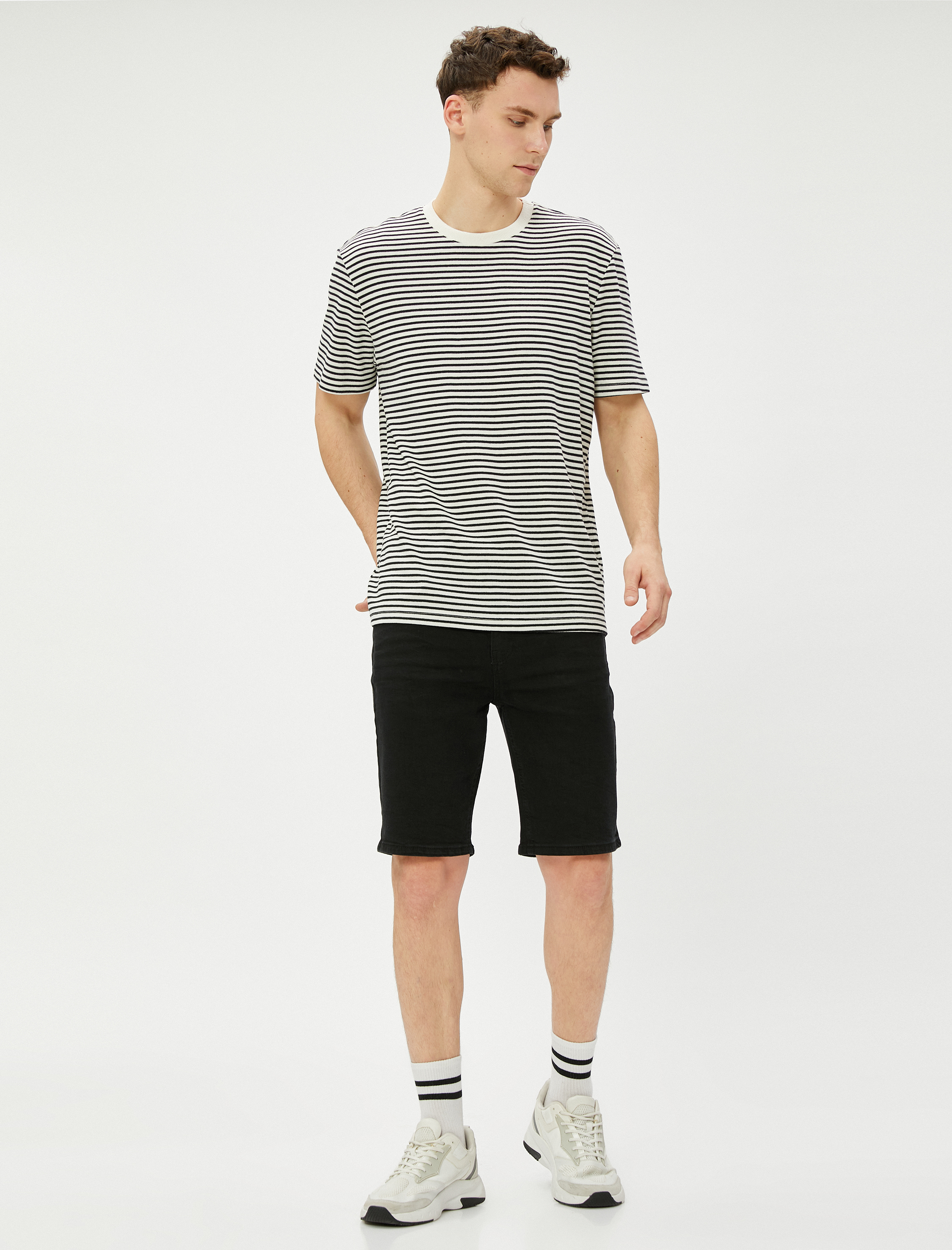   Bermuda Kot Şort Cepli Düğme Detaylı Pamuklu