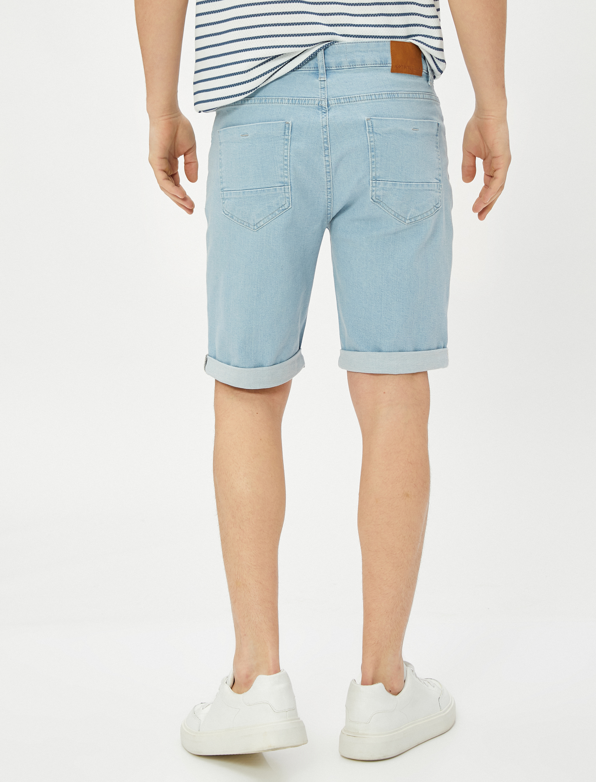 Bermuda Kot Şort Katlı Paça Detaylı Dar Kesim Düğmeli