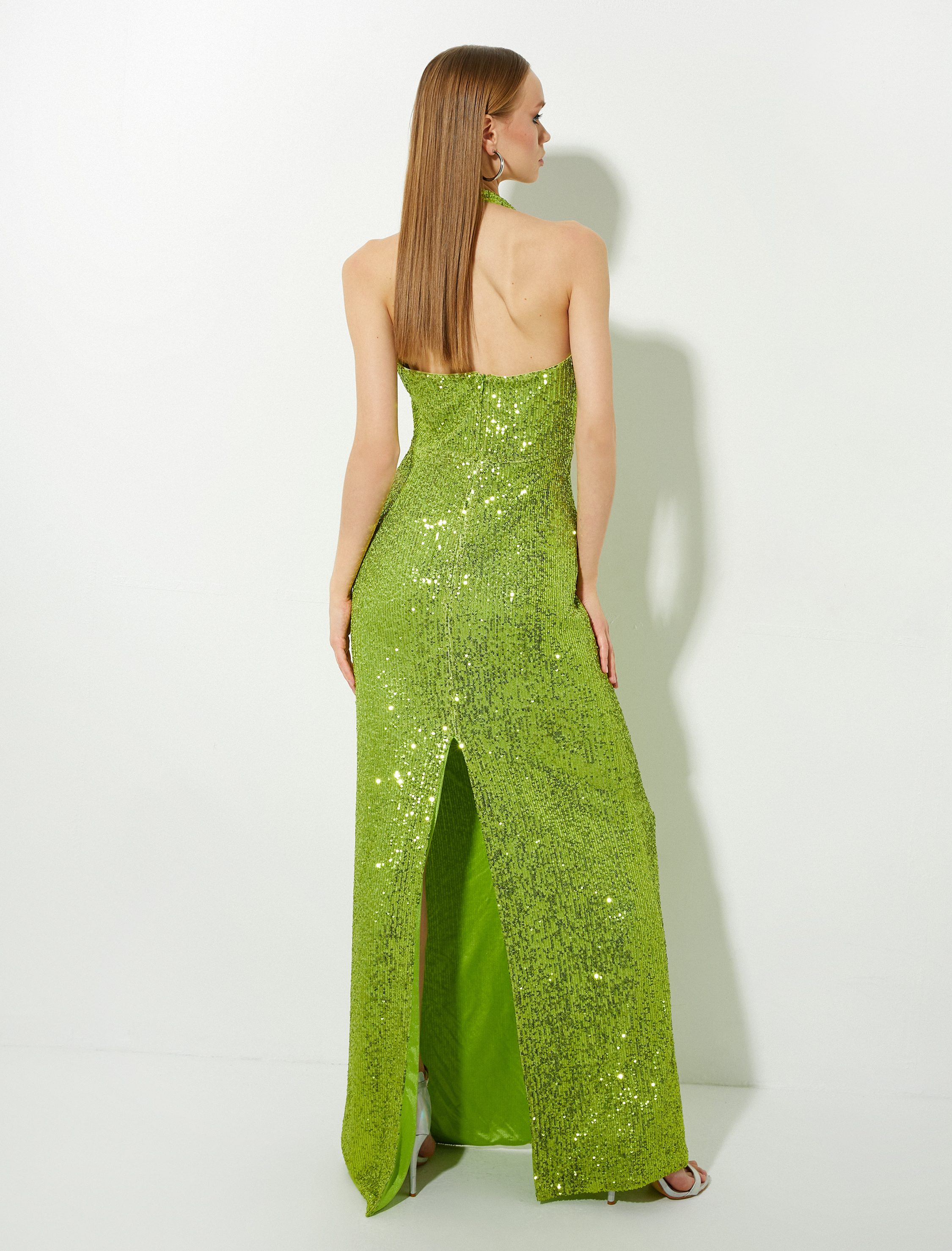   Payetli Abiye Elbise Dekolteli Yırtmaçlı