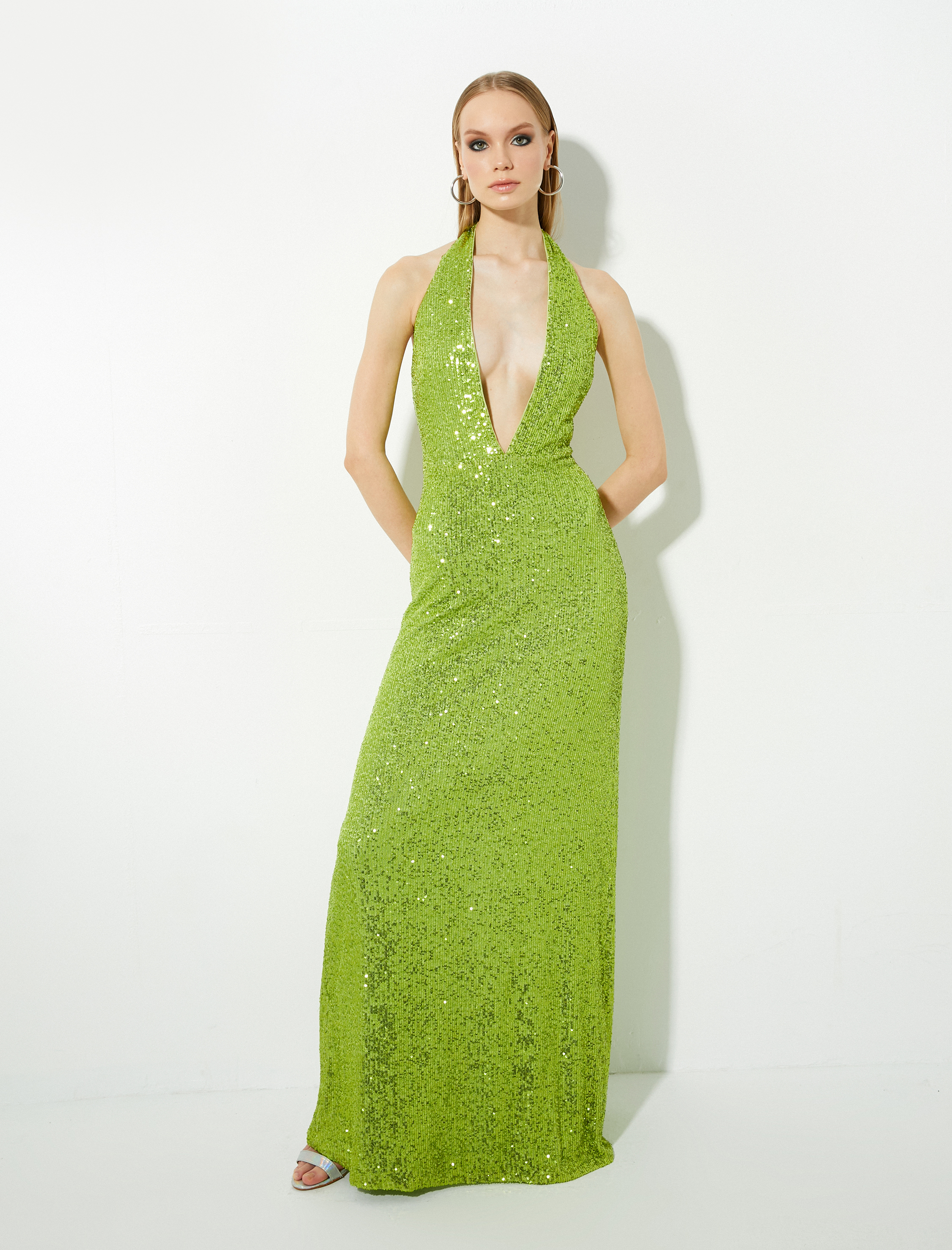   Payetli Abiye Elbise Dekolteli Yırtmaçlı