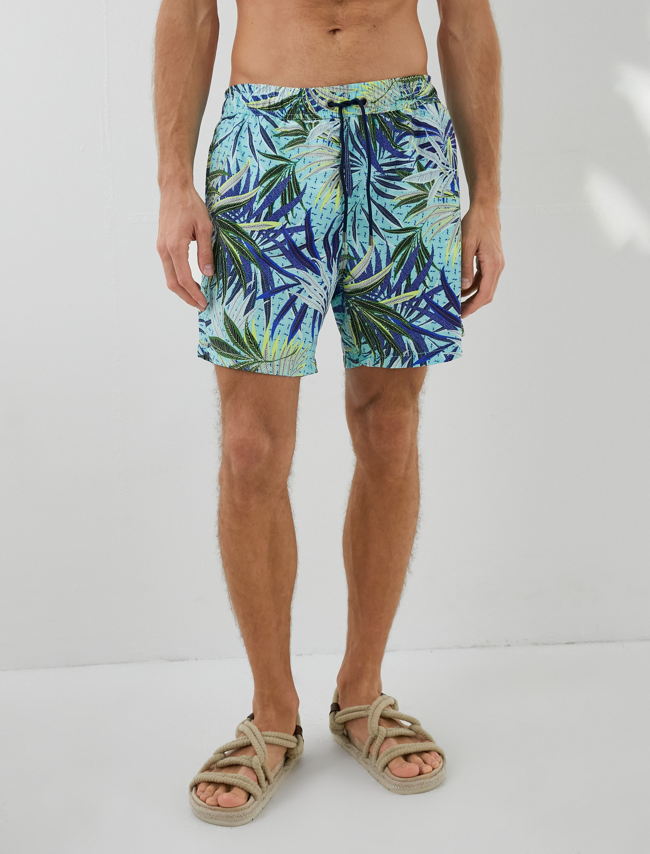   Mayo Şort Yaprak Baskılı Beli Bağcıklı Cepli