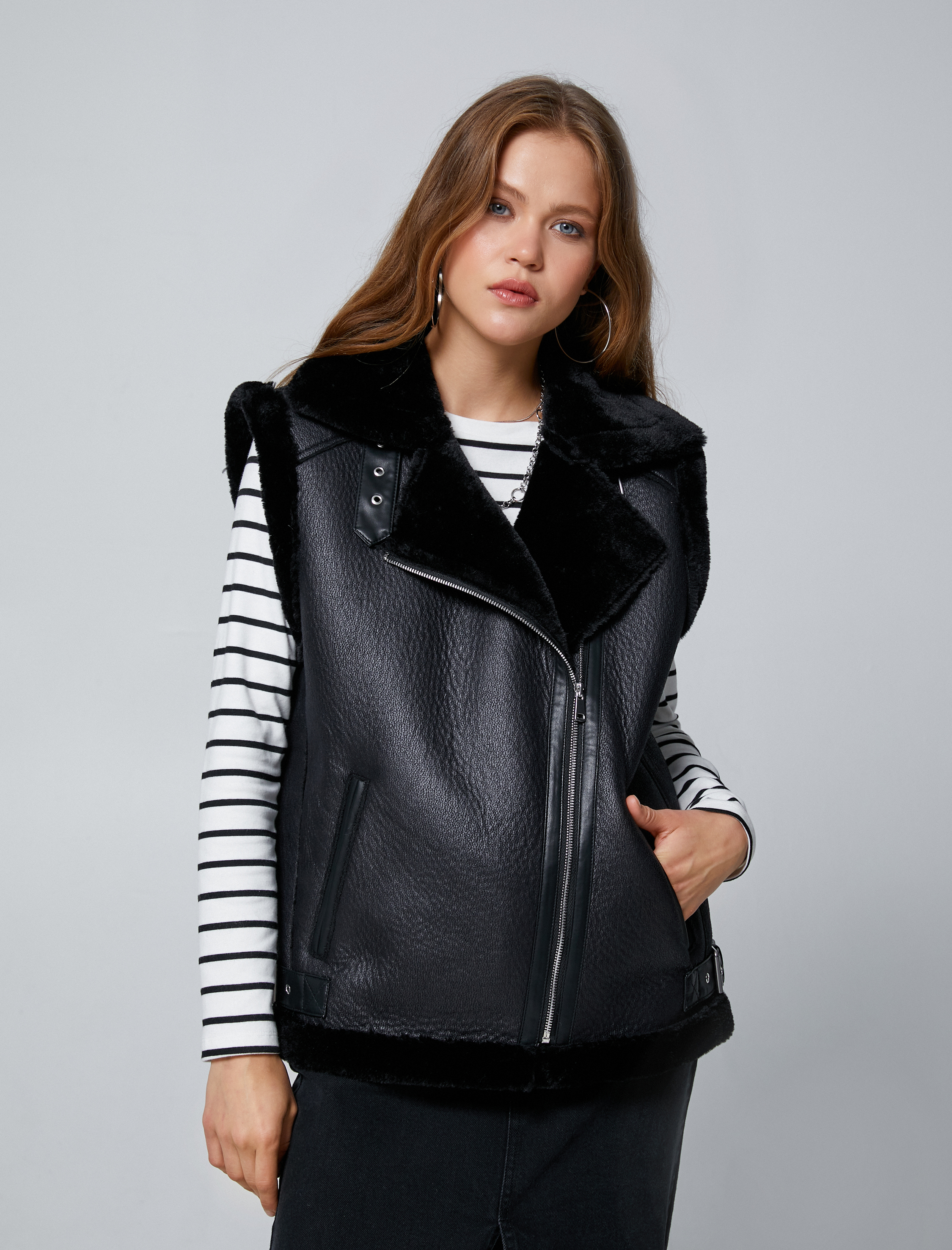   Suni Kürklü Yelek Deri Görümlü Fermuarlı Cep Detaylı