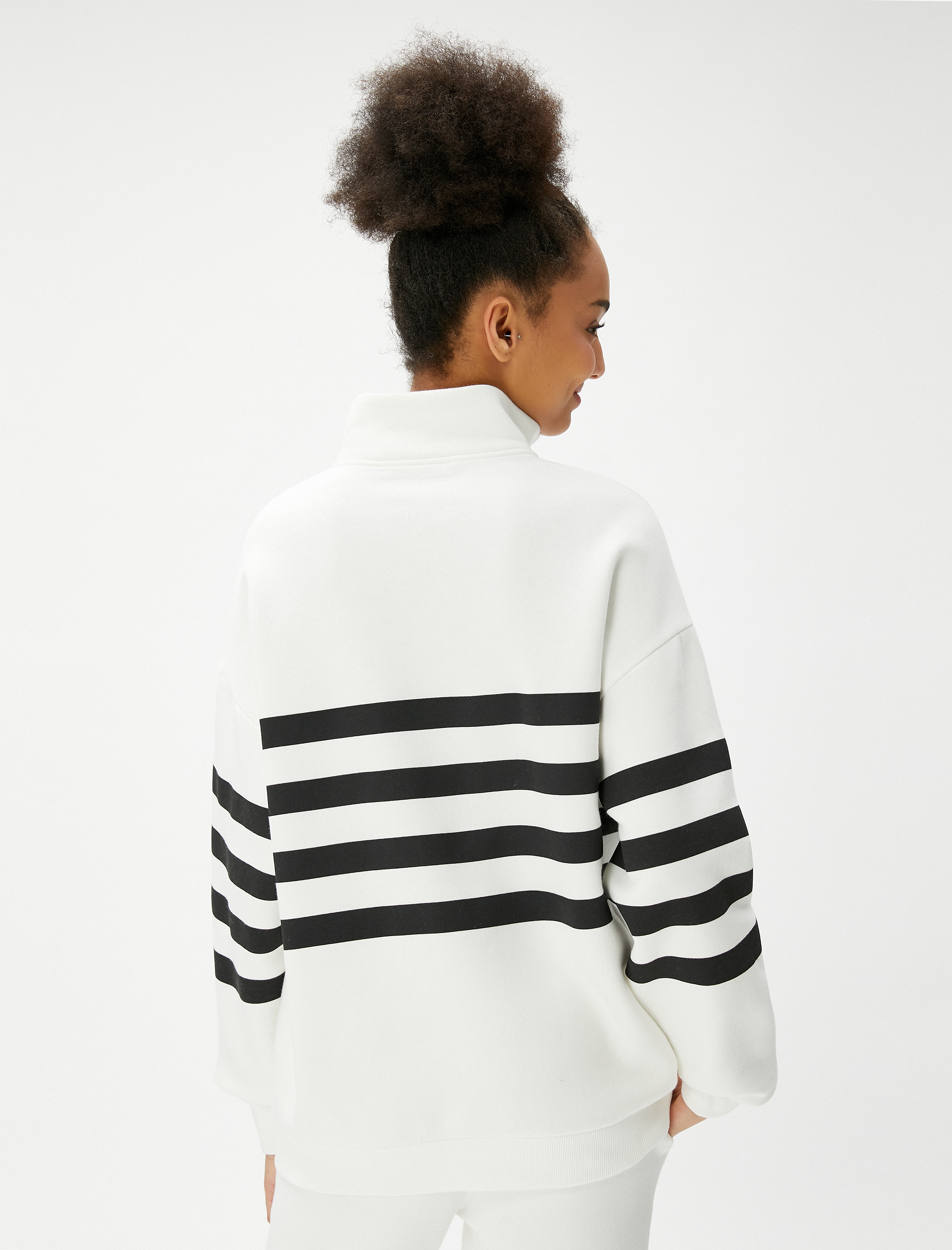   Şardonlu Yarım Fermuarlı Sweatshirt Dik Yaka Ribanalı