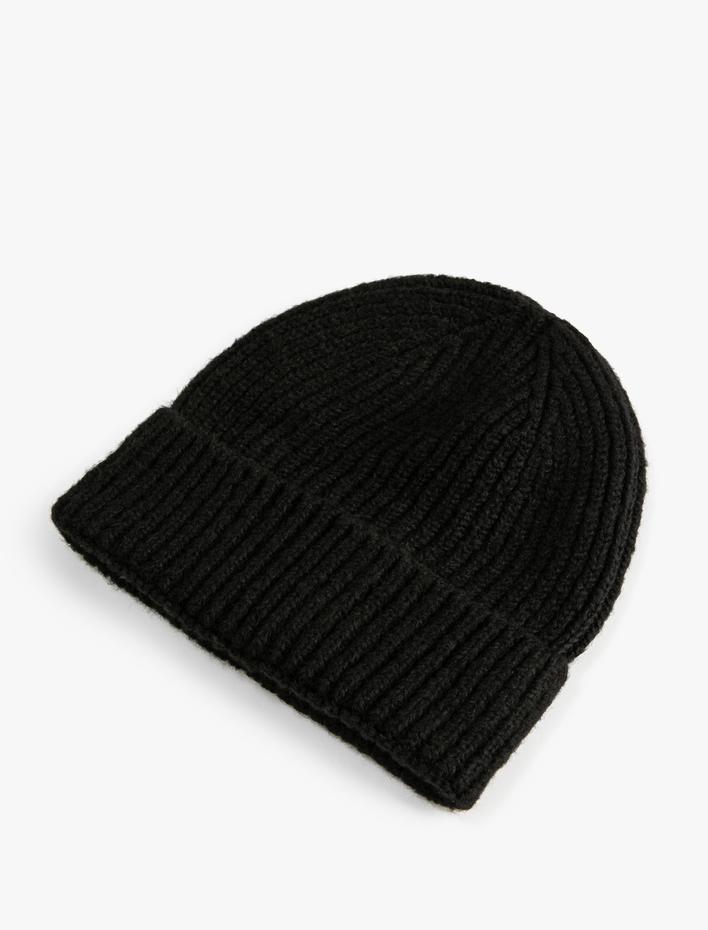 Kadın Lastikli Örgü Bere Kenarları Katlı