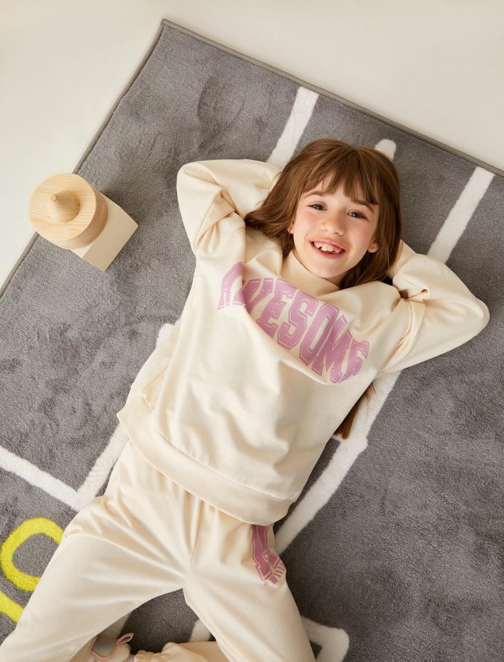Kız Çocuk Oversize Sweat Dik Yaka Uzun Kollu Baskılı