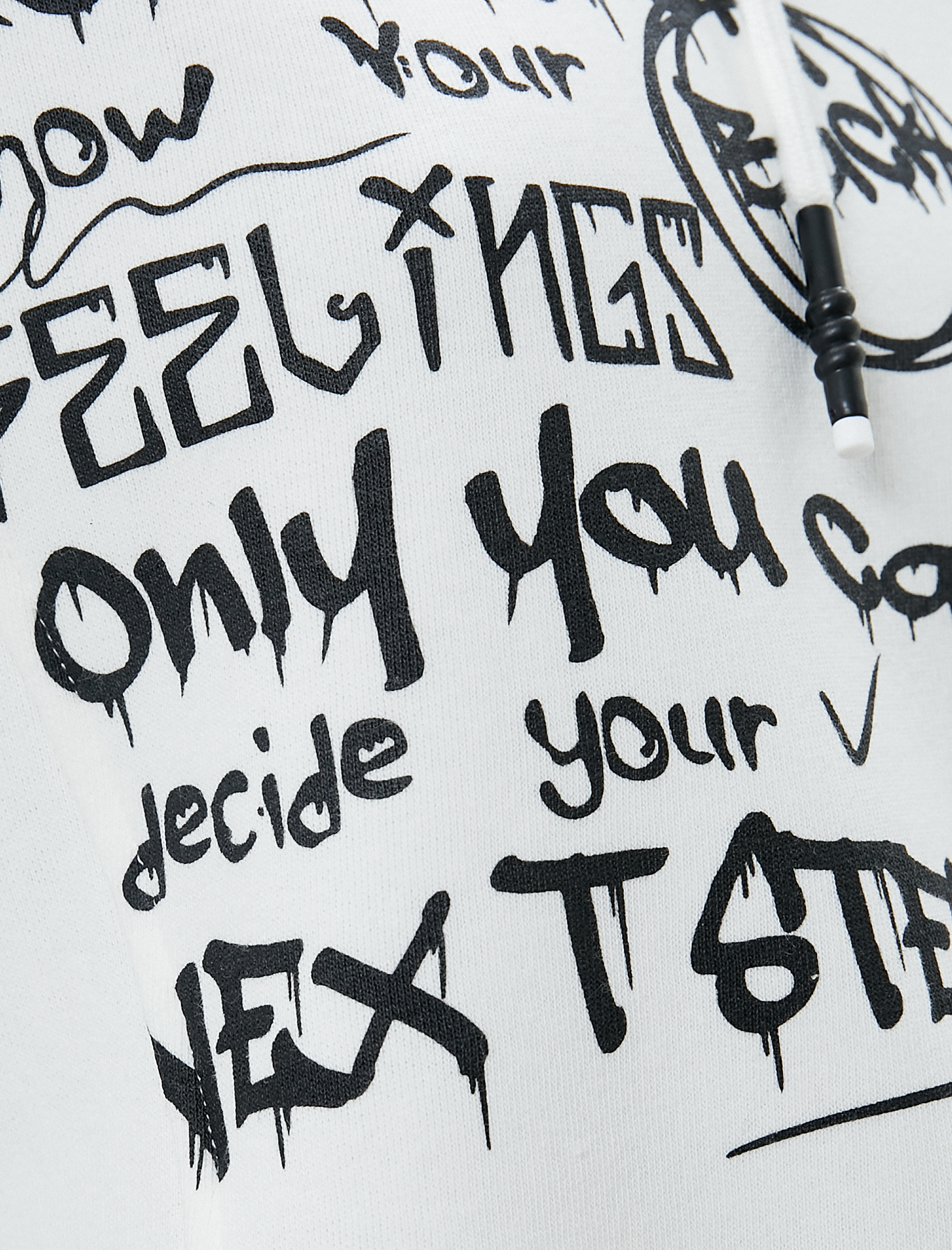   Şardonlu Kapüşonlu Sweatshirt Slogan Baskılı Asimetrik Kesim