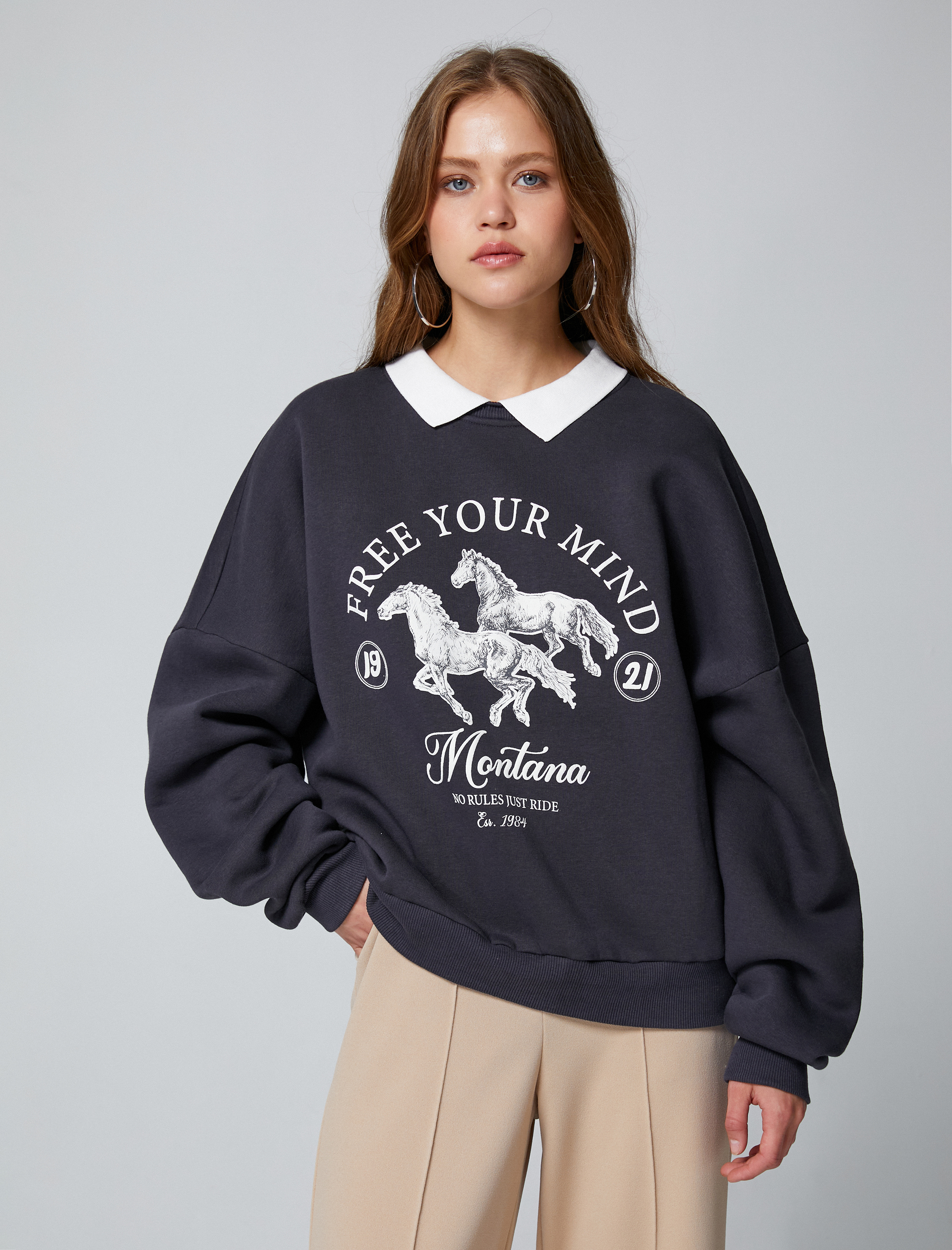   Şardonlu Kolej Sweatshirt Polo Yaka Baskılı Uzun Kollu Rahat Kesim