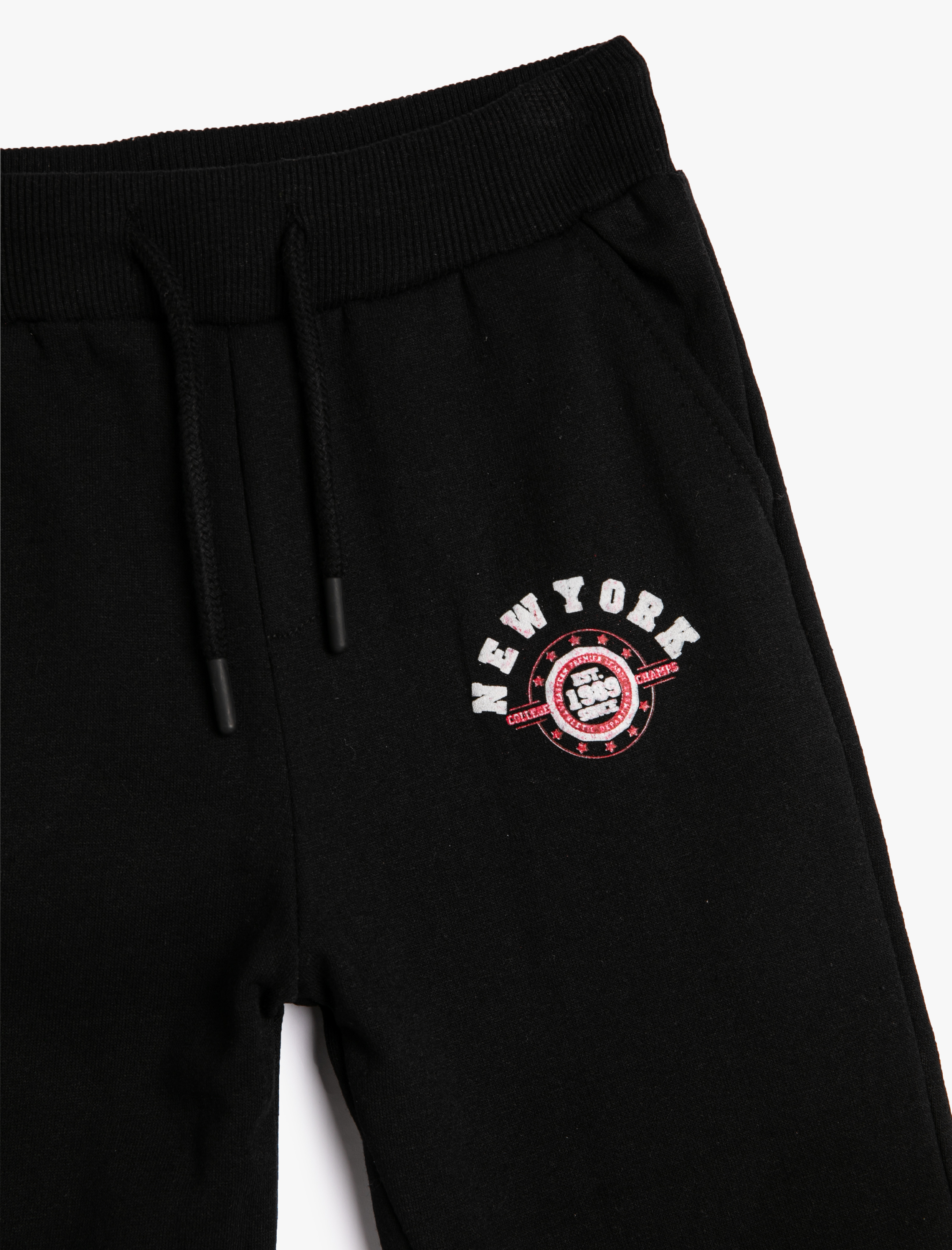  Erkek Çocuk Jogger Eşofman Altı Beli Bağlamalı Cepli Baskı Detaylı