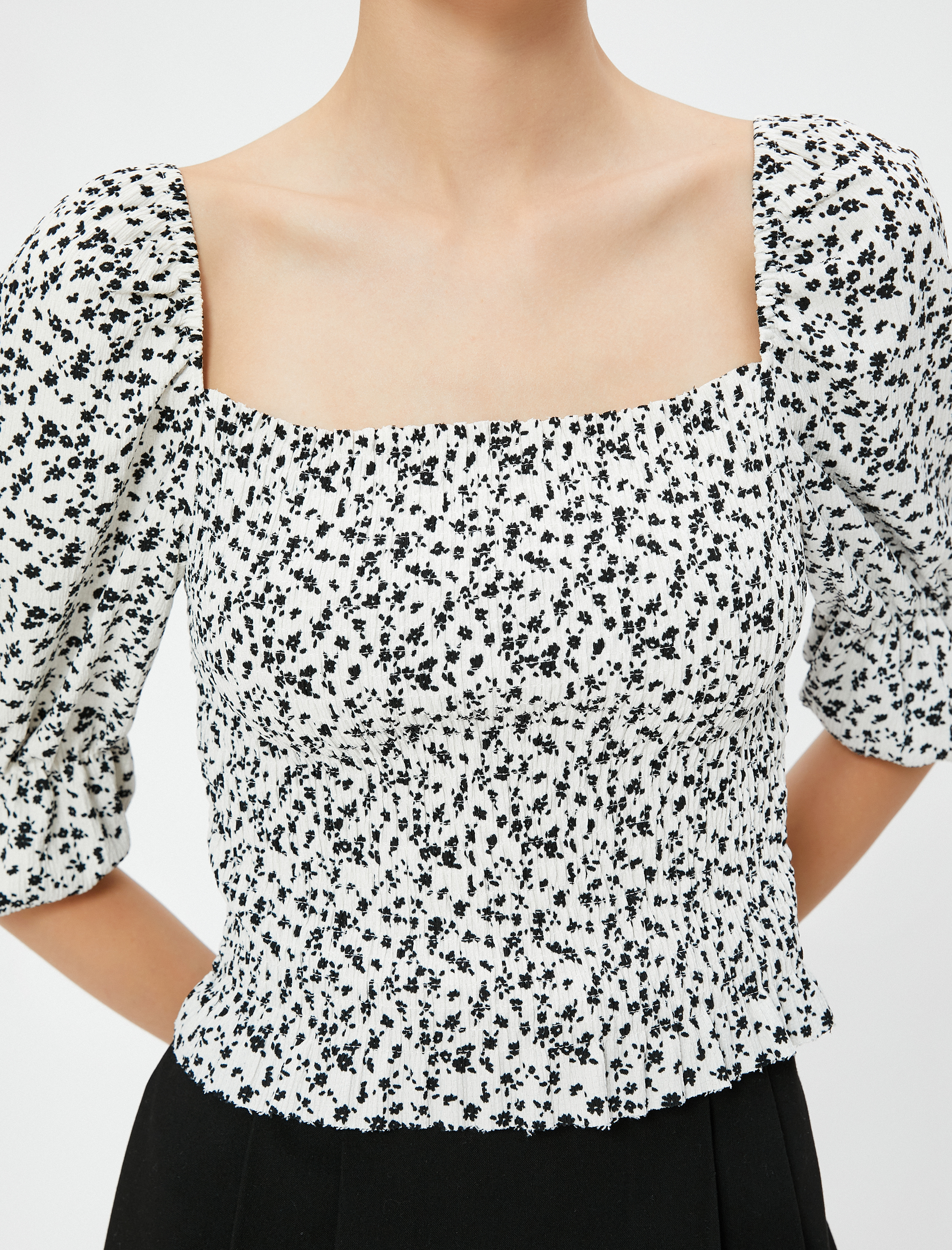   Çiçekli Bluz Balon Kollu Kare Yaka Gipeli Slim Fit Bürümcük