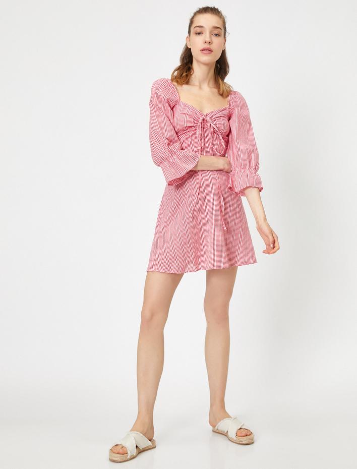  Yaka Detaylı Uzun Kollu Fırfır Detaylı Mini Elbise