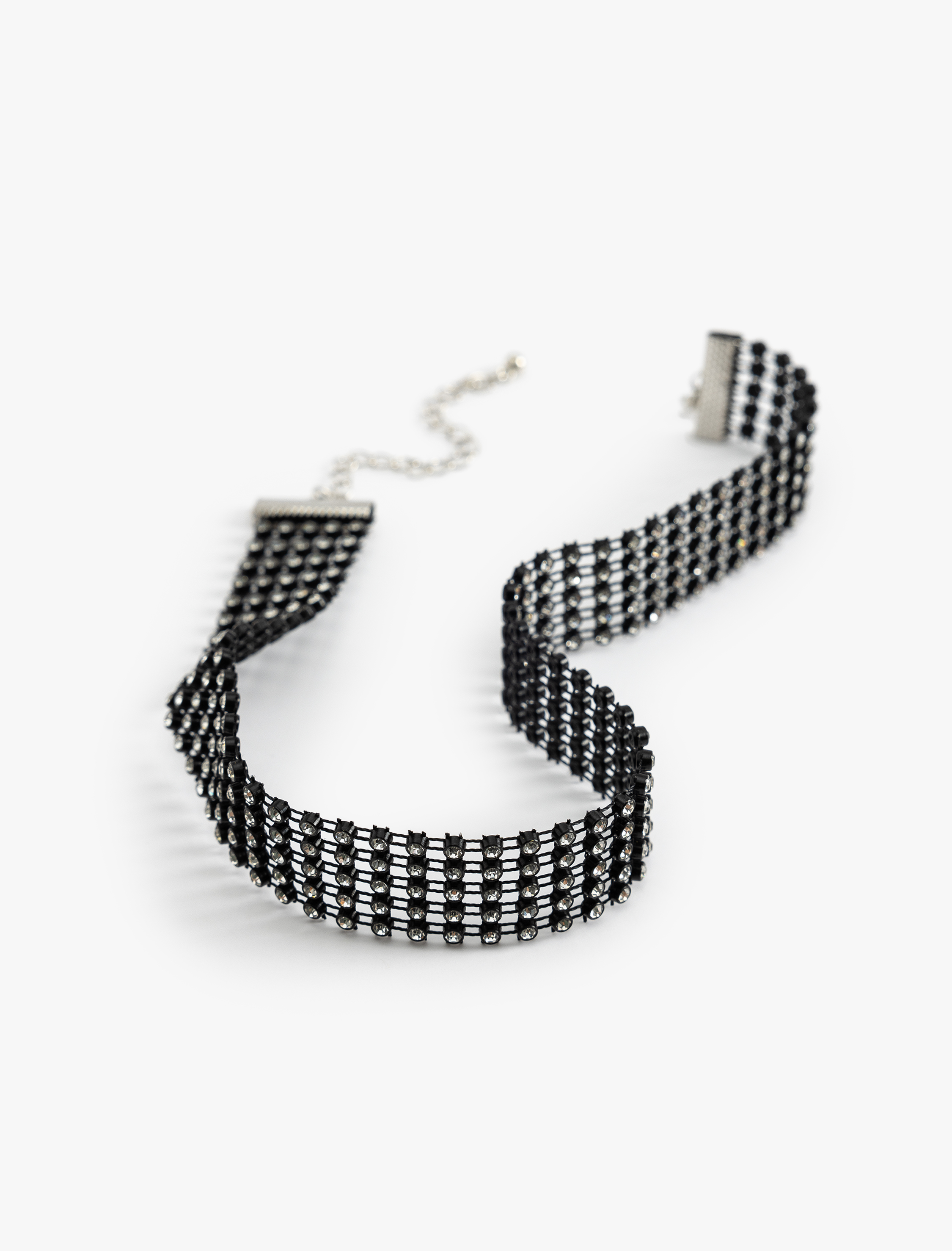  Kadın Taşlı Choker Kolye